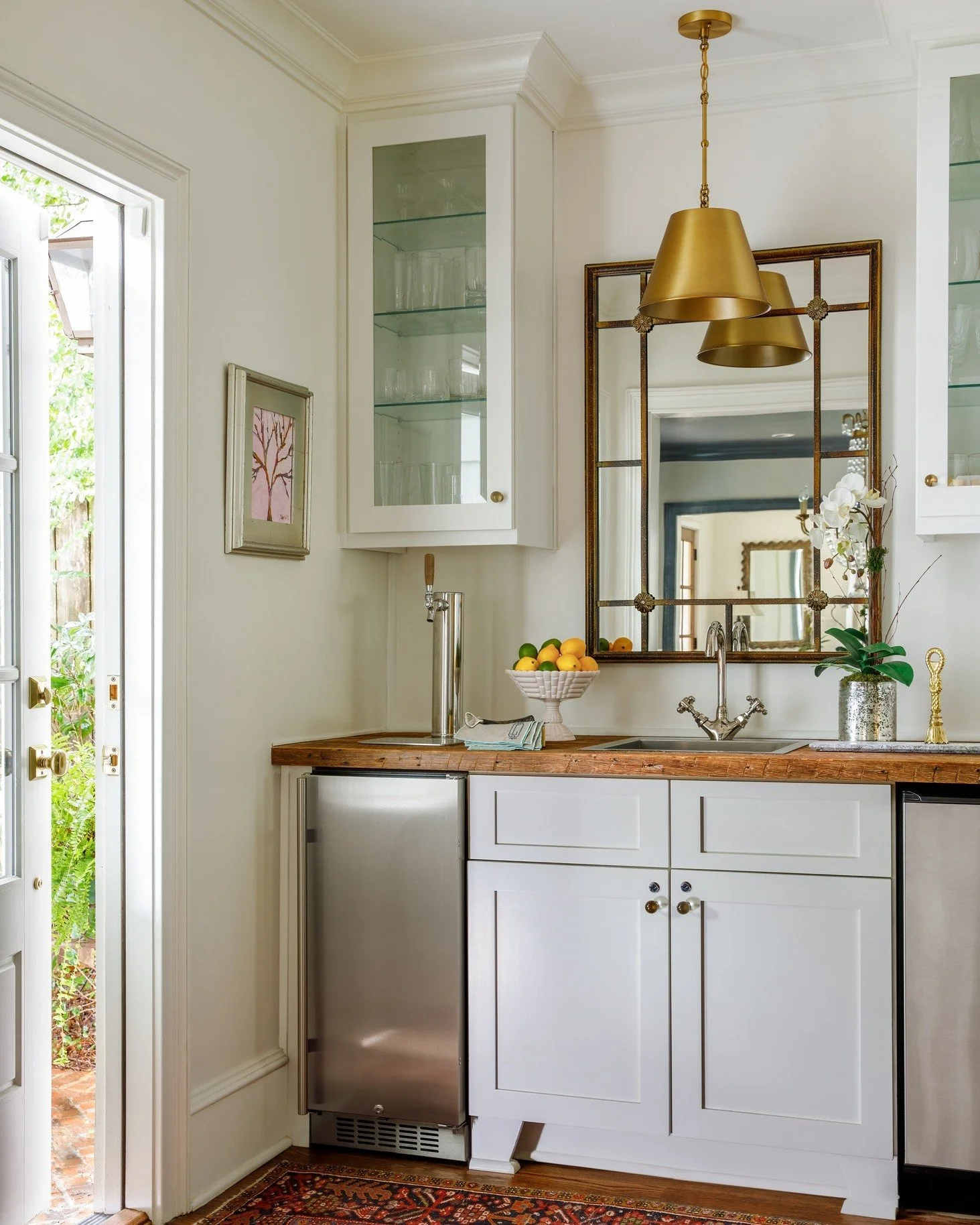 Weekend ready!

📸 by @laurenchambers_interiorsphoto
&bull;
&bull;
&bull;
&bull;
#whitneydurhaminteriors #atlantainteriors #atlantainteriordesigner #edesign #edesigner #interiordesign #interiors #instadesign #interiorstyle #atlantainteriordesign #atl