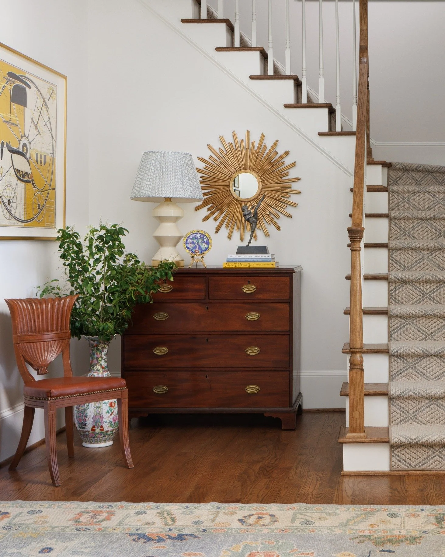 Opening the door to a foyer that feels warm, inviting, and thoughtfully layered.

📸 by @laurenchambers_interiorsphoto 

&bull;
&bull;
&bull;
&bull;
#whitneydurhaminteriors #atlantainteriors #atlantainteriordesigner #edesign #edesigner #interiordesig