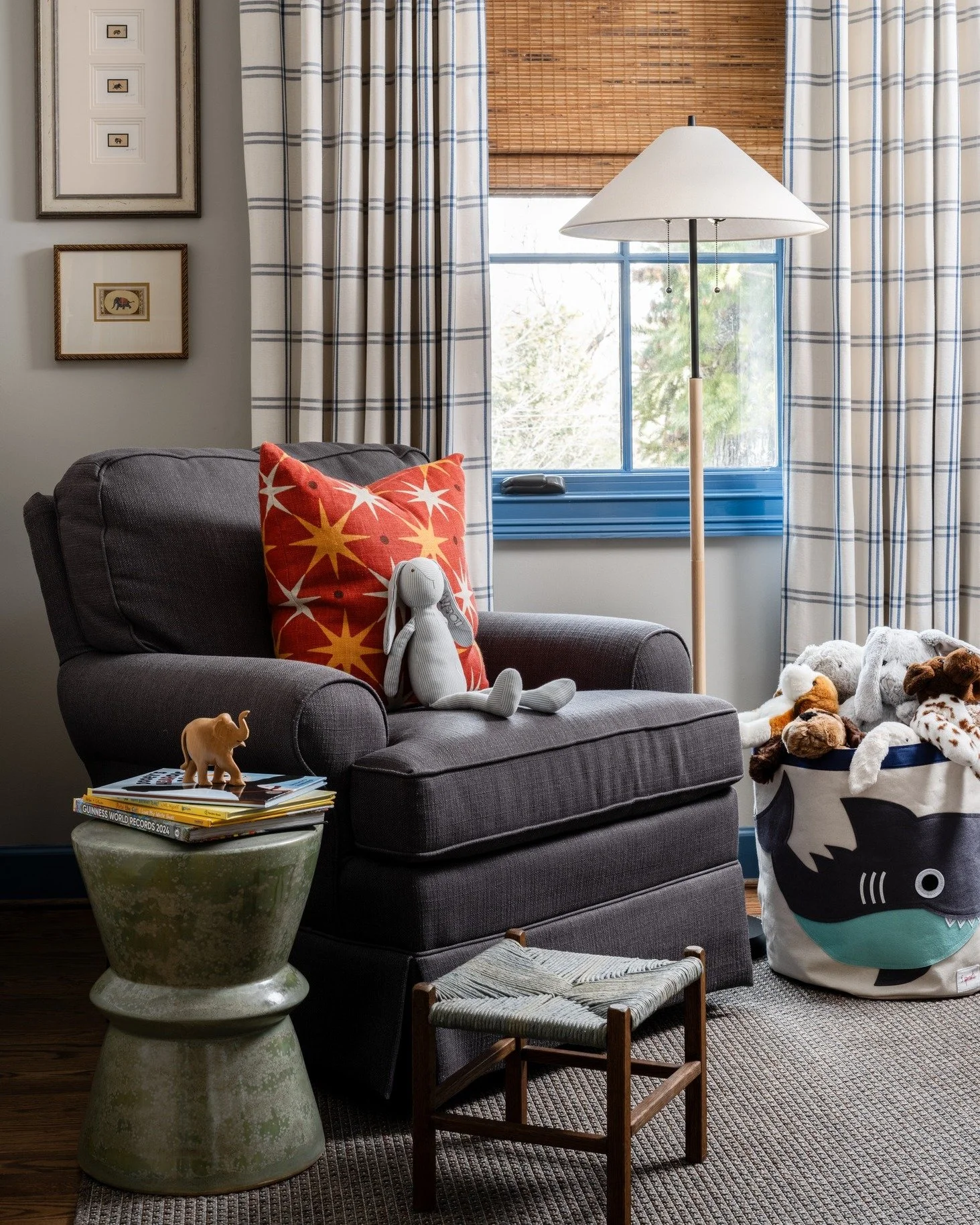A reading nook is the perfect addition to any bedroom. 

📸 by @laurenchambers_interiorsphoto 
&bull;
&bull;
&bull;
&bull;
#whitneydurhaminteriors #atlantainteriors #atlantainteriordesigner #edesign #edesigner #interiordesign #interiors #instadesign 