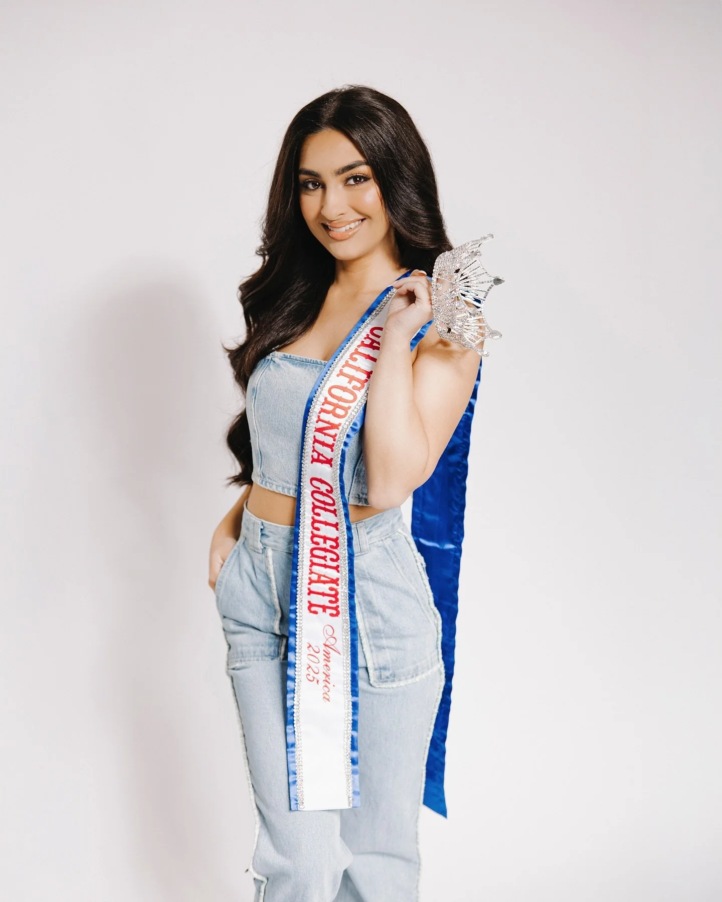 Good luck to my girl @kallimejia @misscacollegiateamerica &amp; all the contestants today at @misscollegiateamerica 🤍🇺🇸
&bull;
CANNOT wait to see you crush it on stage!!!! 
&bull;
Hair &amp; makeup by @hmbyasianicole