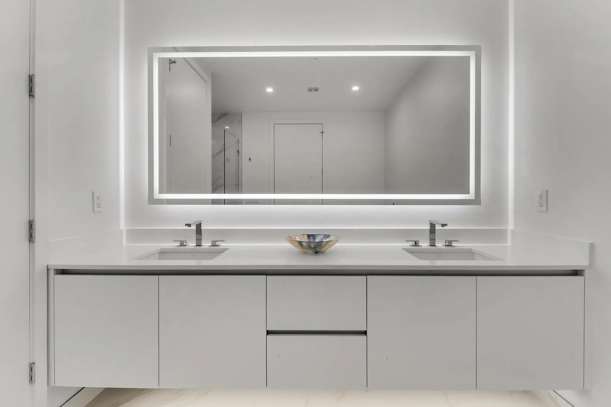 lav faucet and mirror-mb.webp