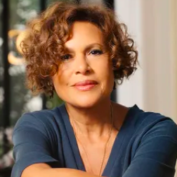 Viktor Lazlo (FR): Artiste multiple, libre, profondément caribéenne : mémoire, droiture, transmission.