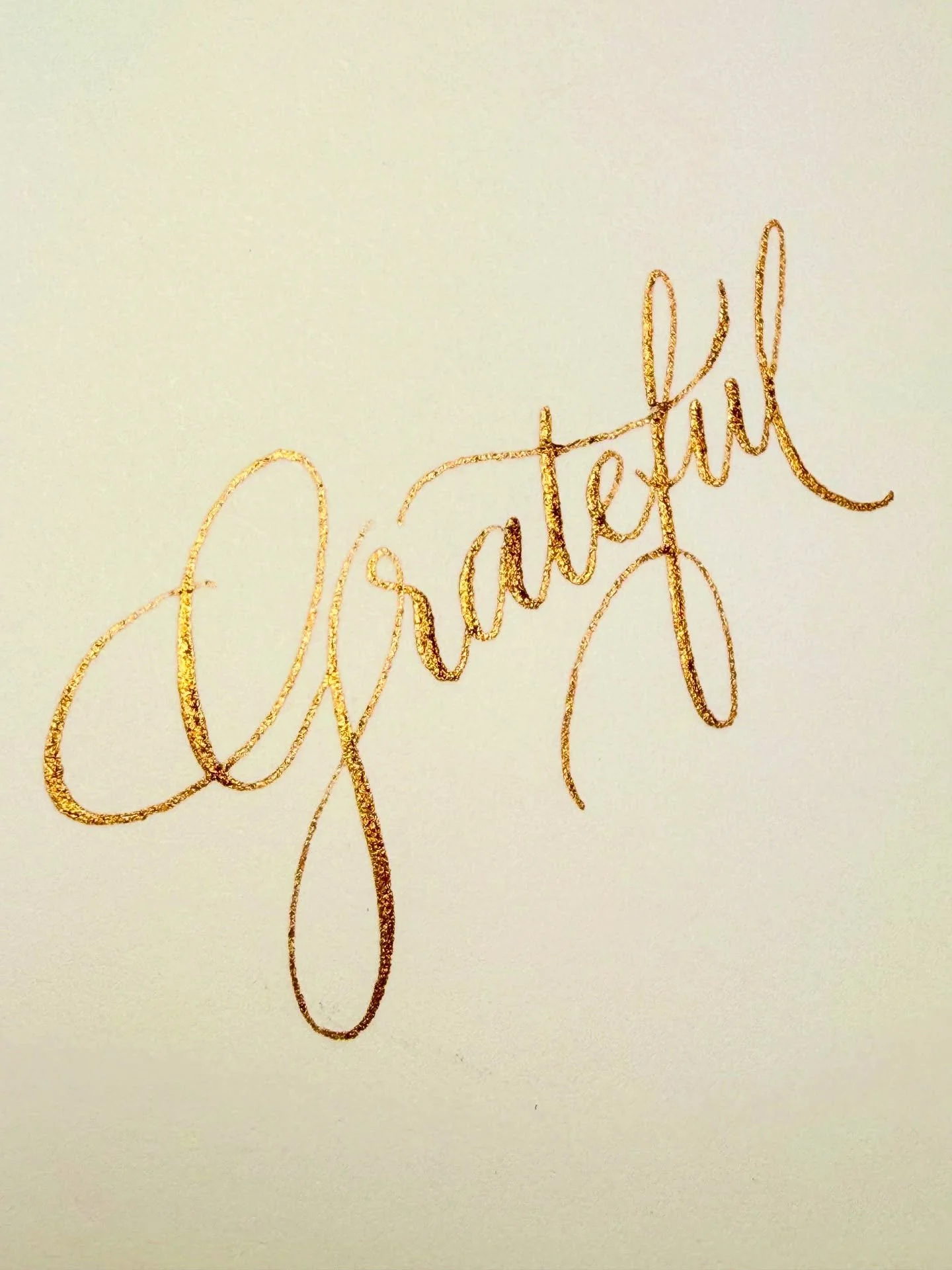 ✨ Feeling extra grateful this year&hellip; for steady hands, cozy workdays, kind humans, unexpected opportunities and every person who&rsquo;s cheered on my little corner of the internet. You make this all feel pretty magical.✨

P.S. Did I forget to 