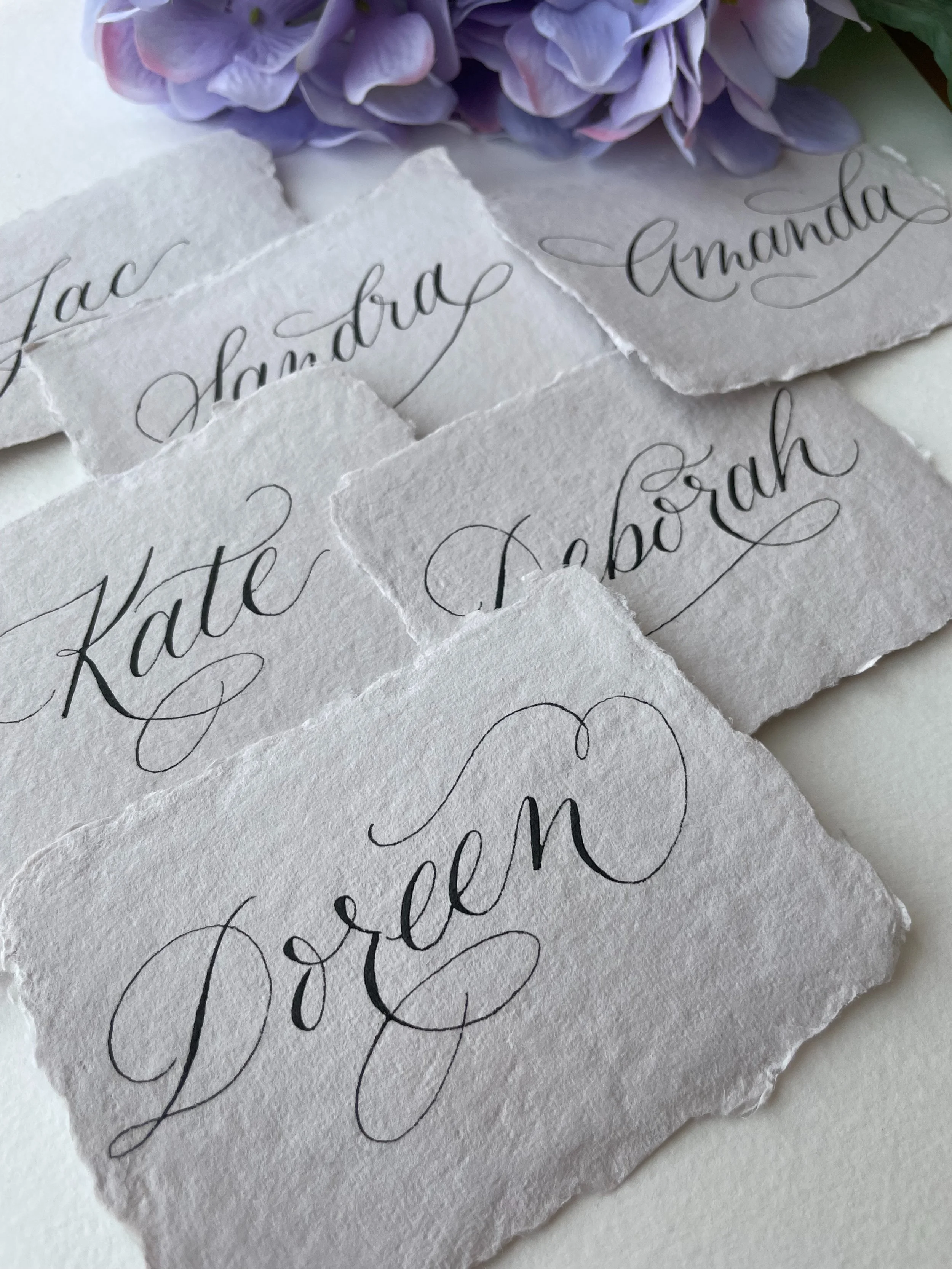 The little details matter ⭐️⭐️⭐️⭐️⭐️

It&rsquo;s always in the little details. ✨

The names. The ink. The paper. The tiny details guests may not notice consciously, but somehow make the whole table feel very intentional.

Which little detail catches 