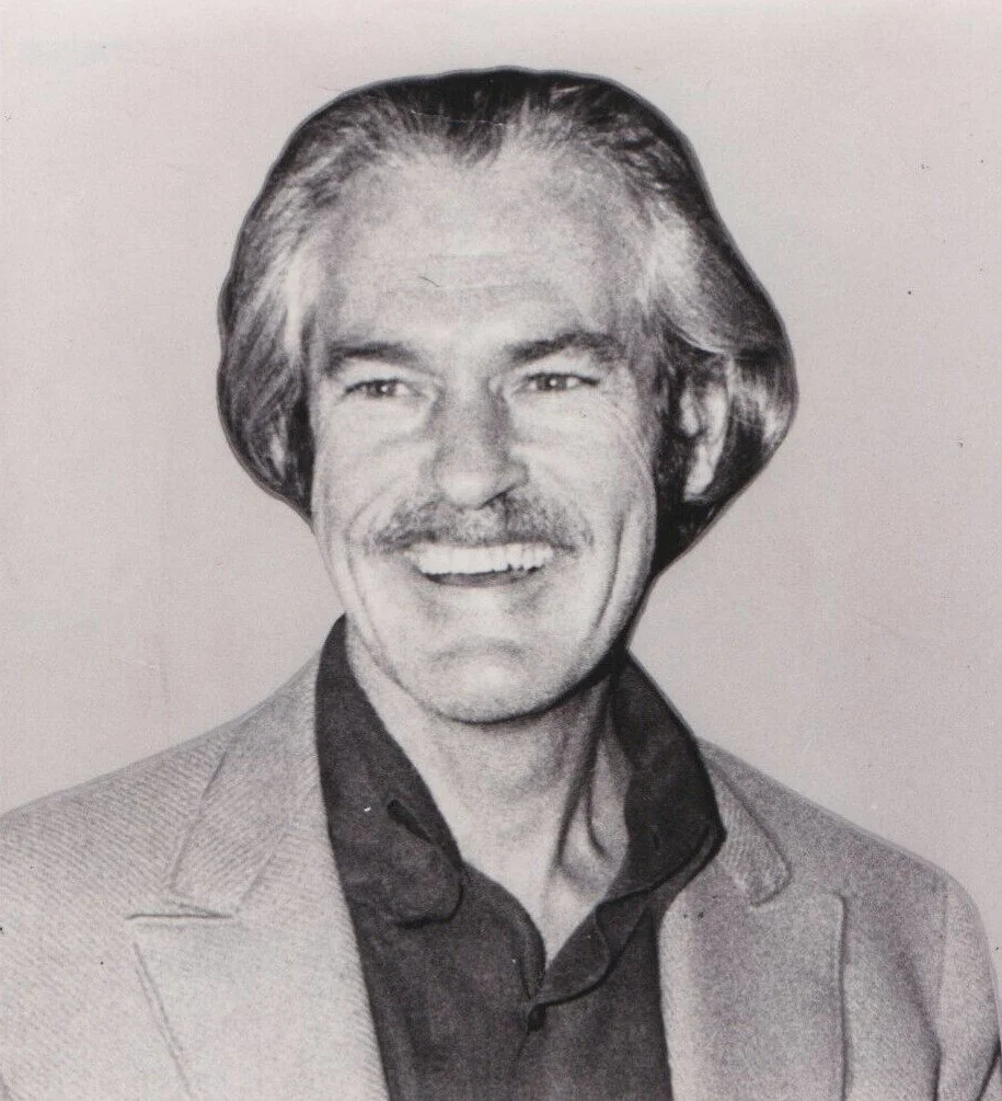 Dr._Timothy_Leary_(1970_AP_Photo).jpg