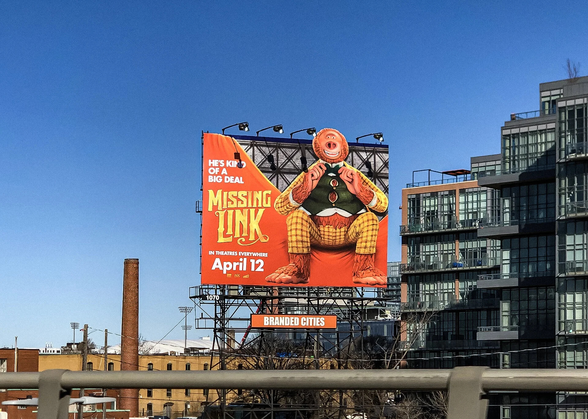 "Missing Link"
OOH campaign
Elevation Pictures