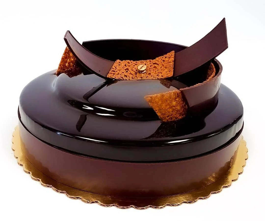 Chocolate mousse, coffee cremeaux, and praline crunch. Classic flavors for this entremets with some different finishing techniques. The kroquant decor is an old recipe from the 2000 Culinary Olympics. =========================
125g Butter, melted
50g