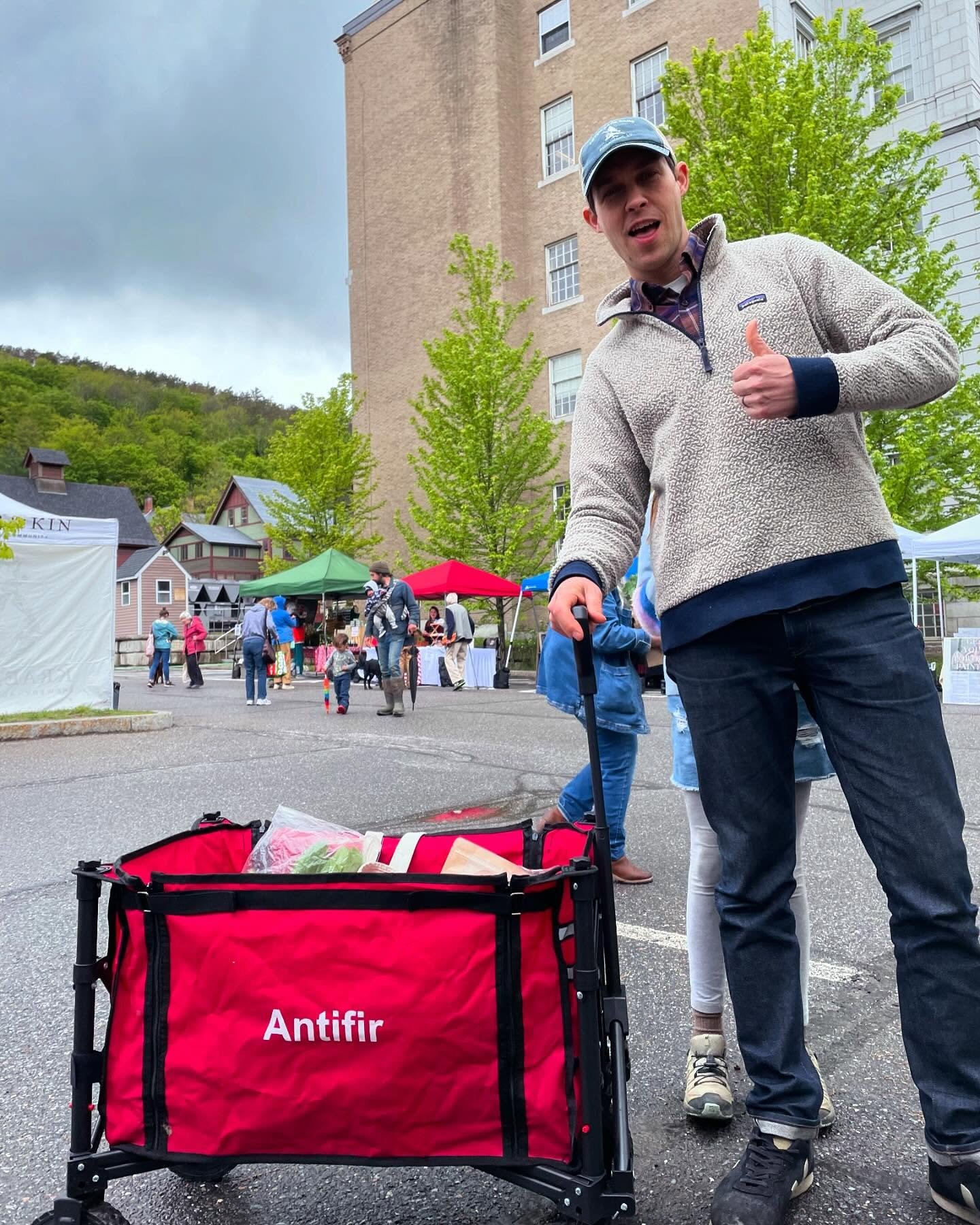 Thanks to everyone that joined us last Saturday, and we hope you&rsquo;re enjoying our new @aarpvermont shopping carts while perusing the market! 
We can&rsquo;t wait to see you again this Saturday! 
9am-1pm, 133 State Street, Montpelier

#montpelier