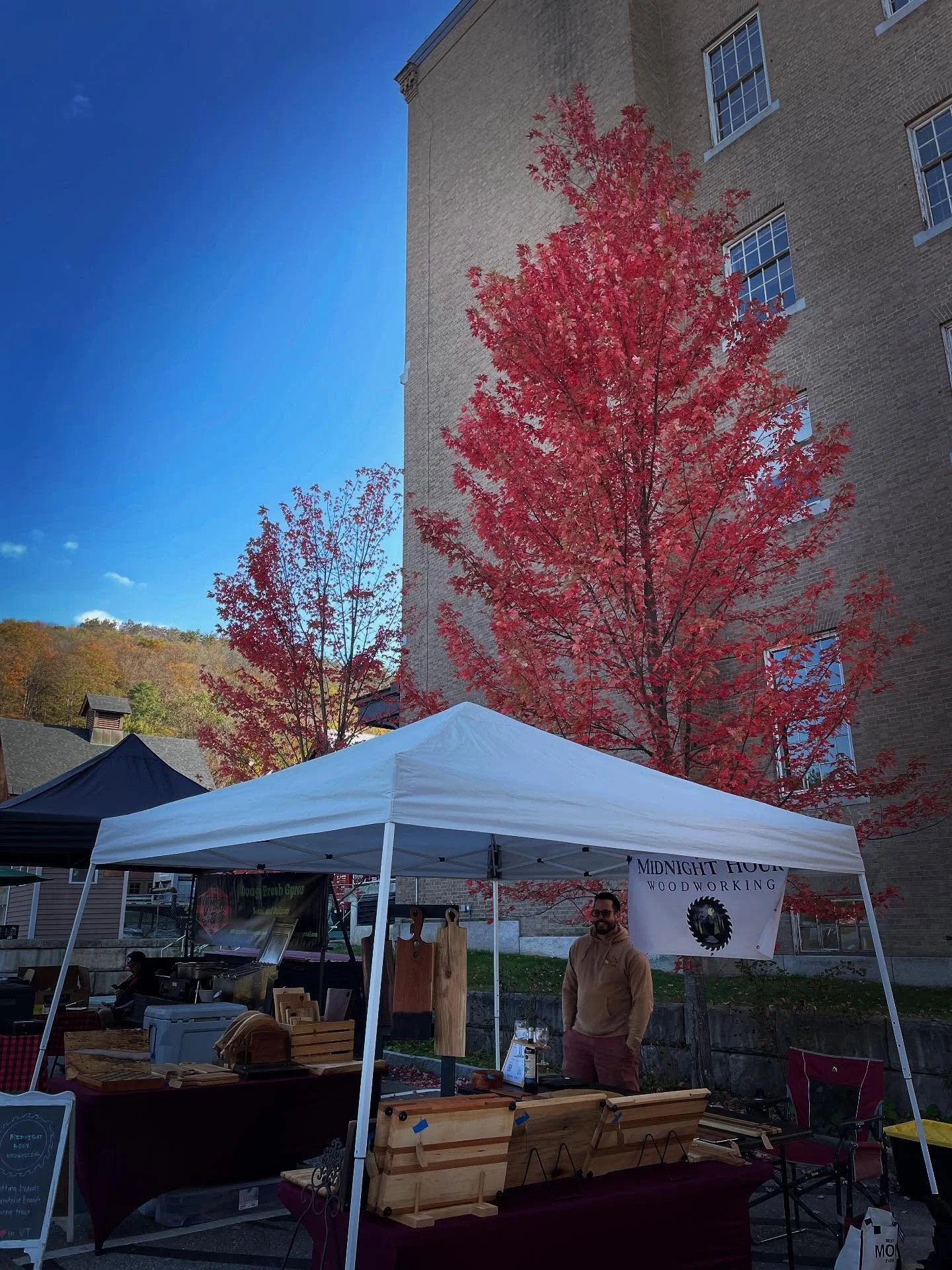 Oh, the glorious fall market days! Only 3 Saturdays left! See you every Saturday through the end of October, 9am-1pm at 133 State Street! 🍁

#farmersmarketsareessential #capitalcity #montpeliervt #vermont #fall #knowyourfarmers