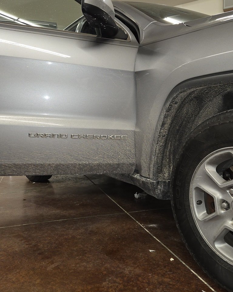 Snowy, cold weather does not stop us!

This Jeep is detail #4 this week with #5 &amp; #6 next up today. Only availability remaining this week is Thursday at 11AM or 2PM. 

Deanautocleaning.com