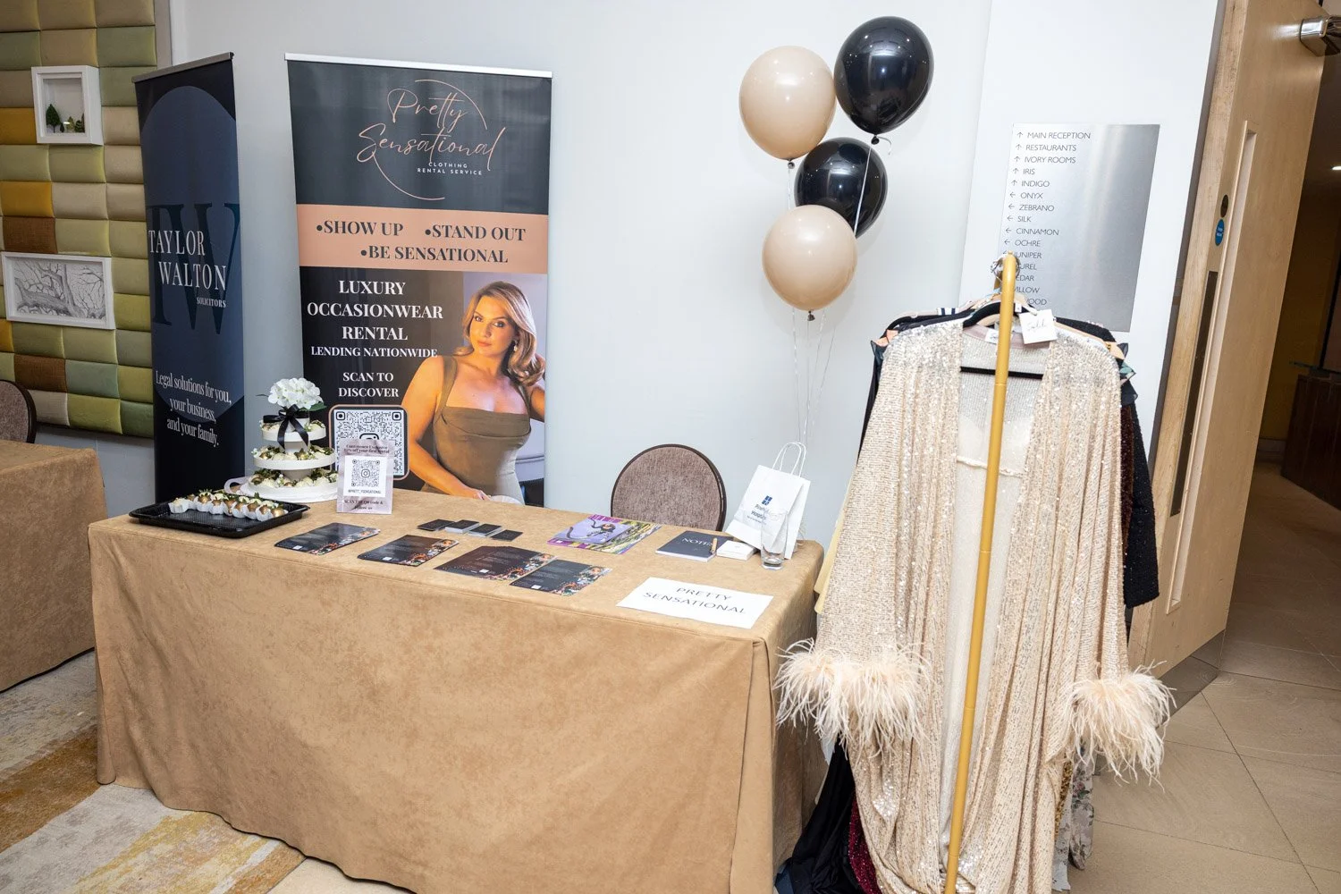 WiB 26 - stands - for web-21.jpg