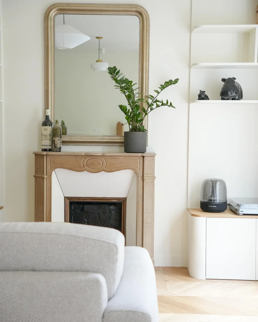 Projet L&eacute;vis - Le salon 
Meuble sur-mesure 
R&eacute;alis&eacute; par @reflex_travaux 
.
.

#projet #renovation #haussmannien #paris #travaux #decoration #amenagementinterieur #amenagement #appartementhaussmannien #design #interiordesign #coul