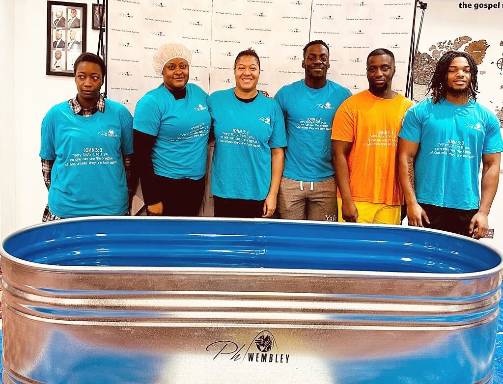 Baptism Sunday 💦⠀
⠀
Last Sunday we saw 6 precious souls take their walk with God to the next level ⬆️ and as a public declaration of their Faith, they left their old lives behind for a new life in Jesus Christ!! 🌊⠀
⠀
Congratulations to them all!! L