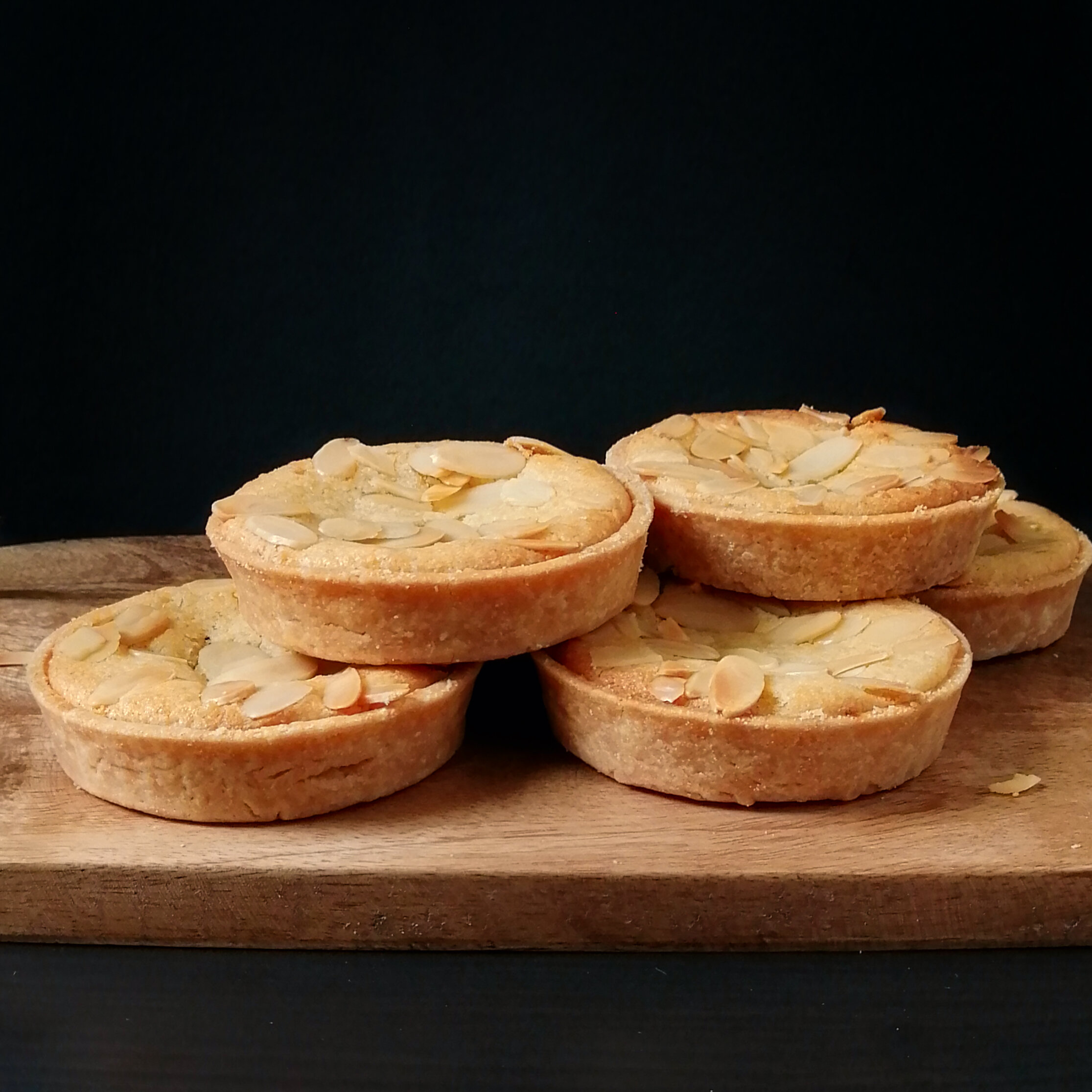 Raspberry Bakewell tart