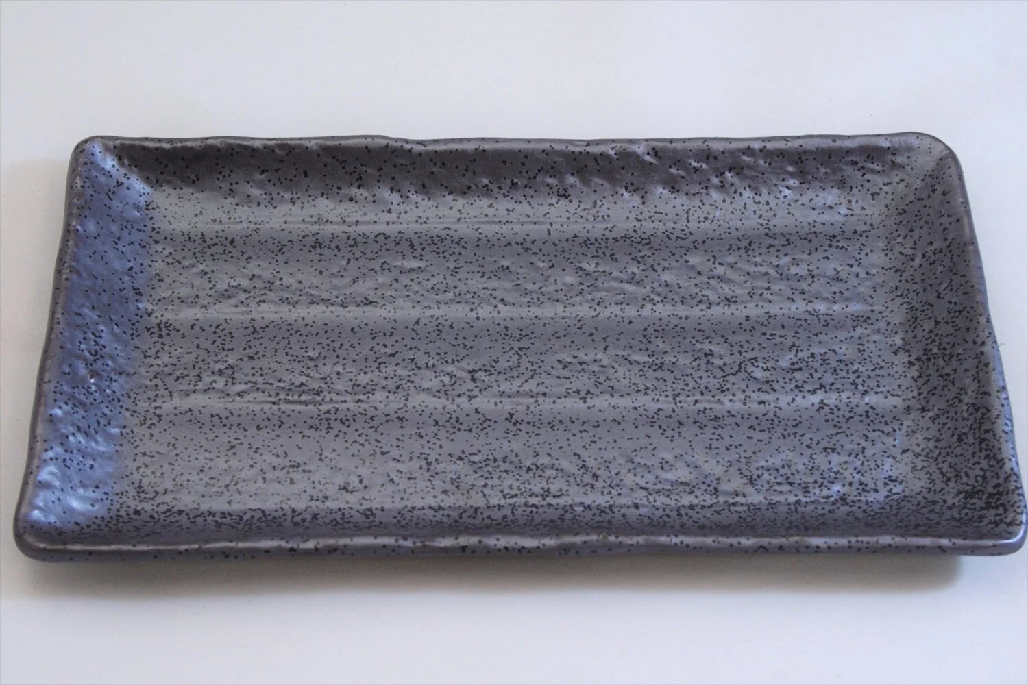 198-1132 Black yakimono plate