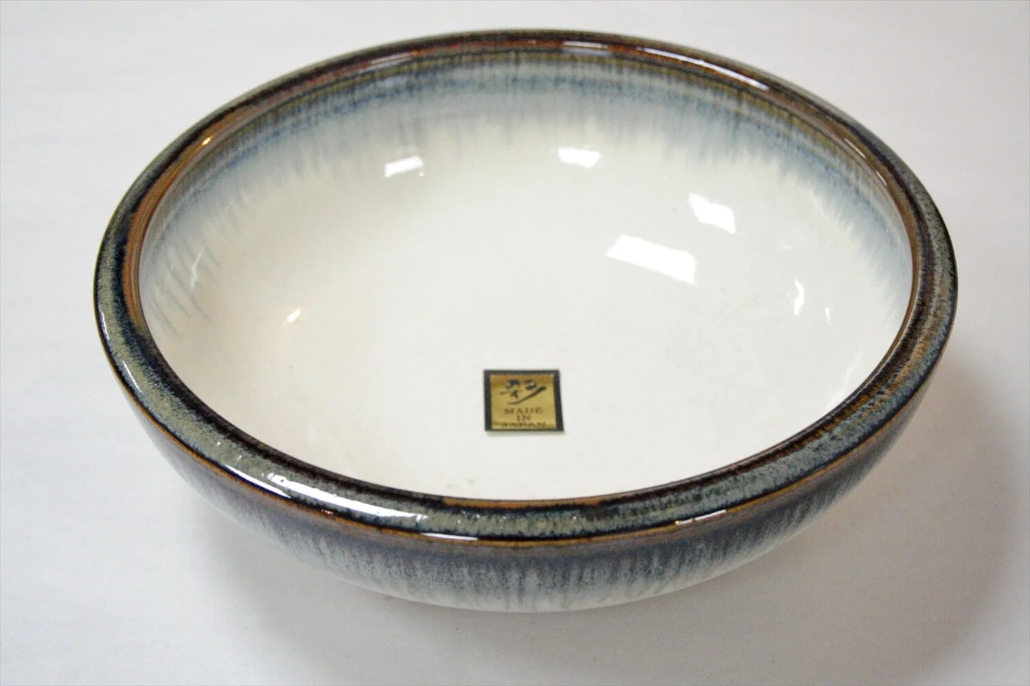 228-4947 White medium bowl with blue edge 21cm