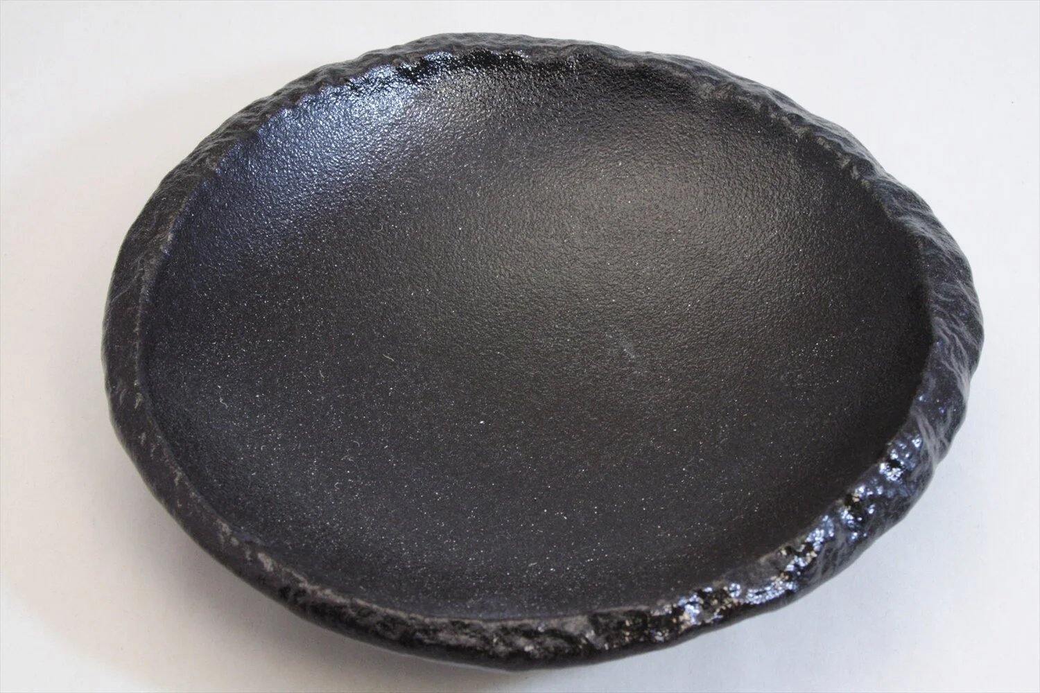 228-2917 Black round mid shallow bowl