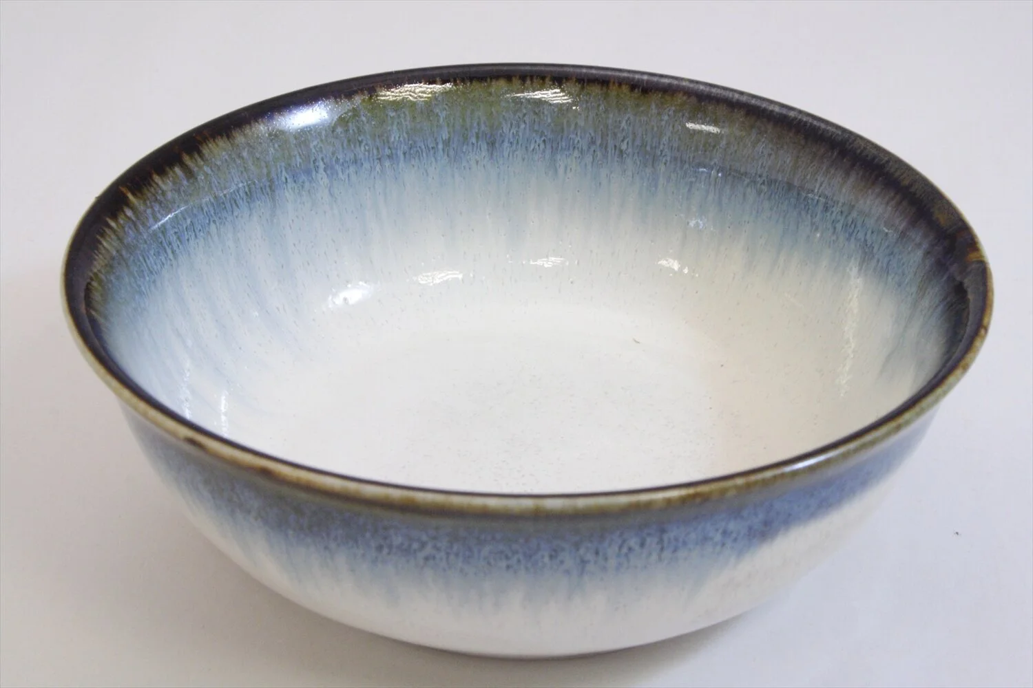 268-6037 White small bowl with blue edge 13cm