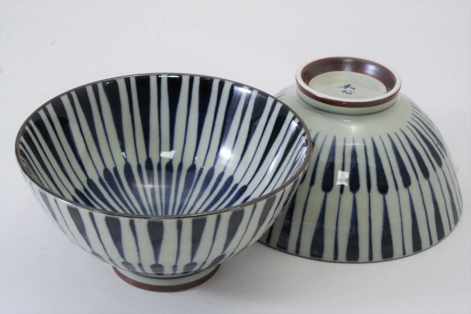 348-5679 Navy stripes rice bowl