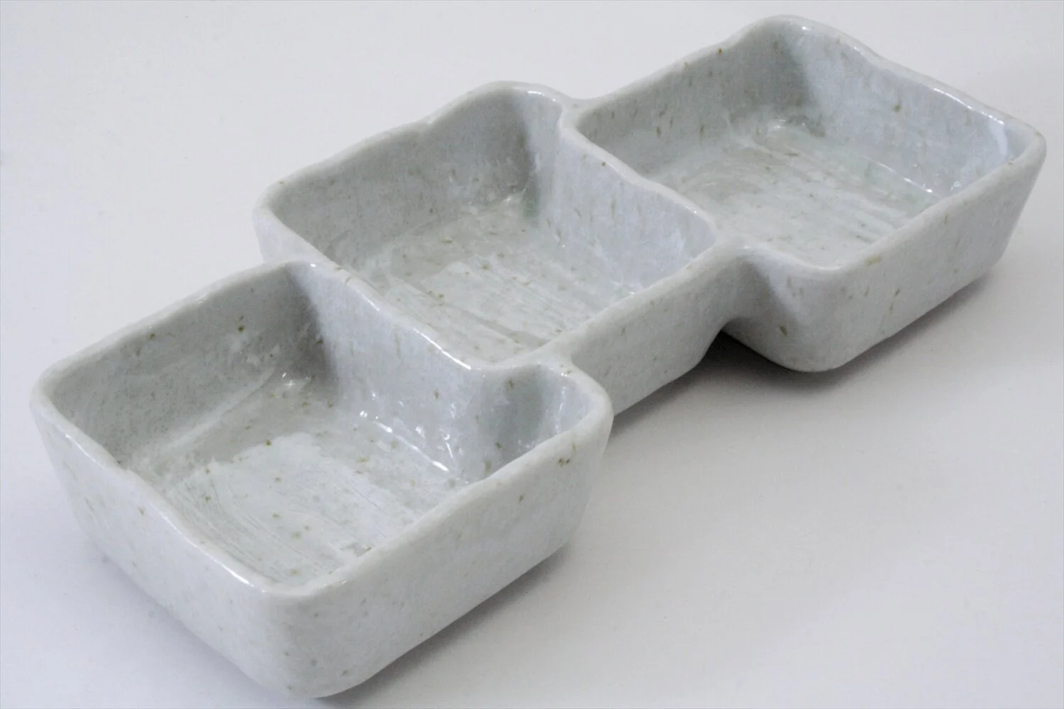 438-5774 Three sectioned grey sauce dish