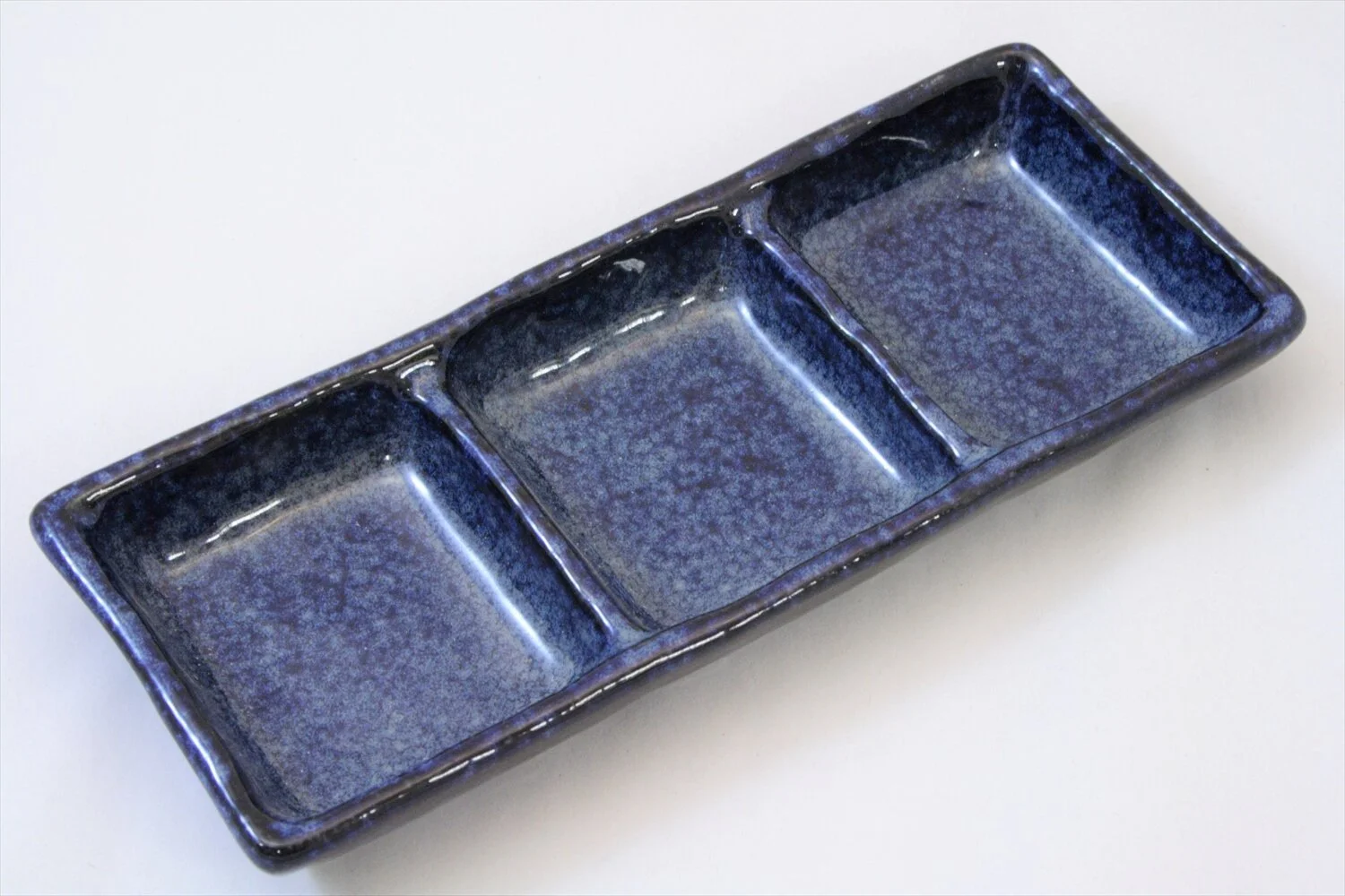 438-3695 Three sectioned blue sauce dish