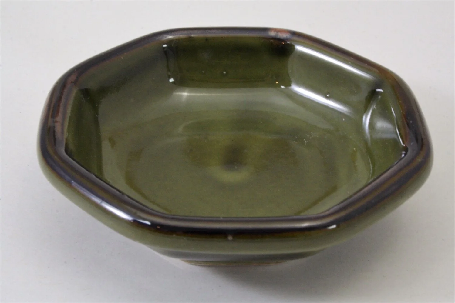 428-5670 Green octagonal sauce dish