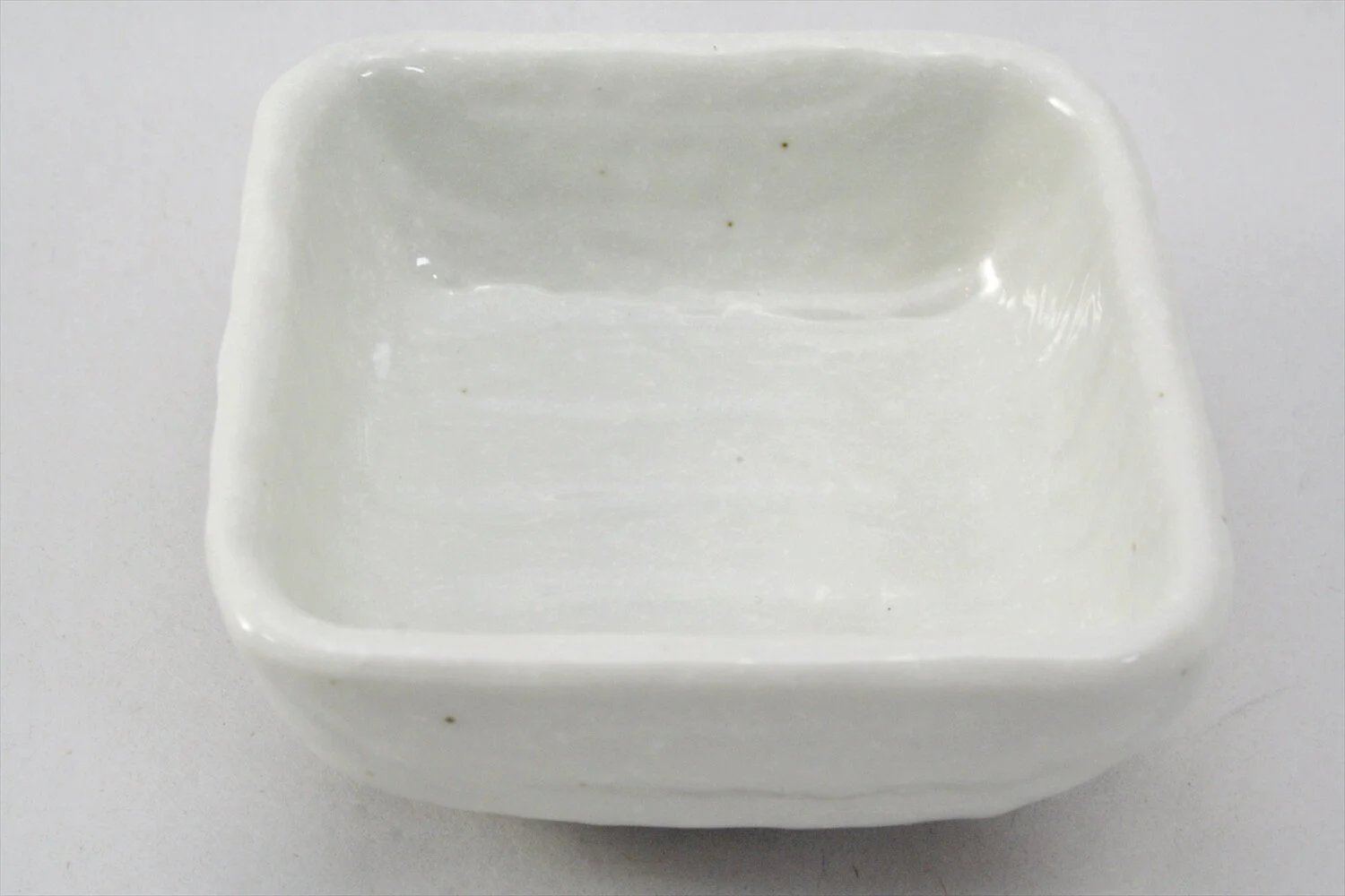 428-5248 Footed white square sauce dish