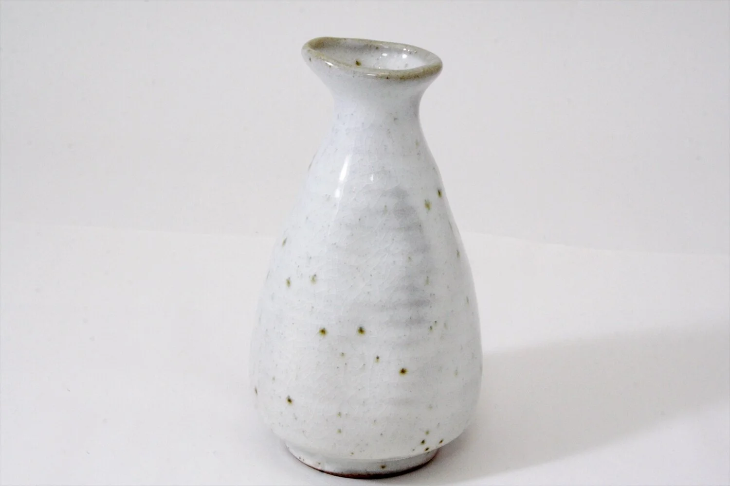 618-5254 White on grey clay sake carafe, Small