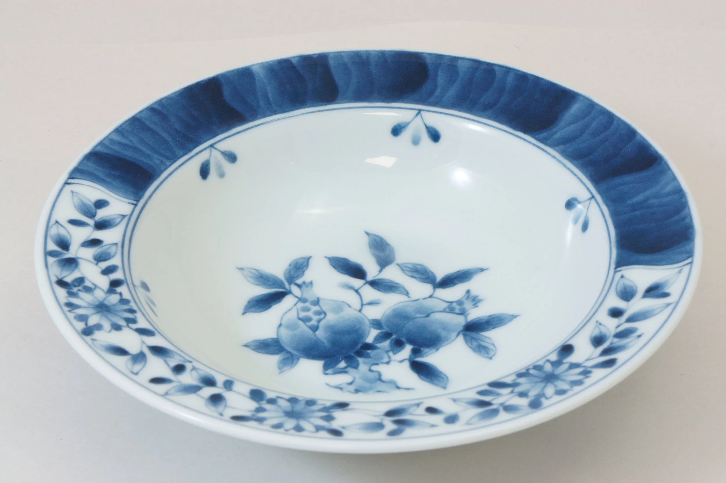 221-1043 Pomegranate mid bowl 18cm