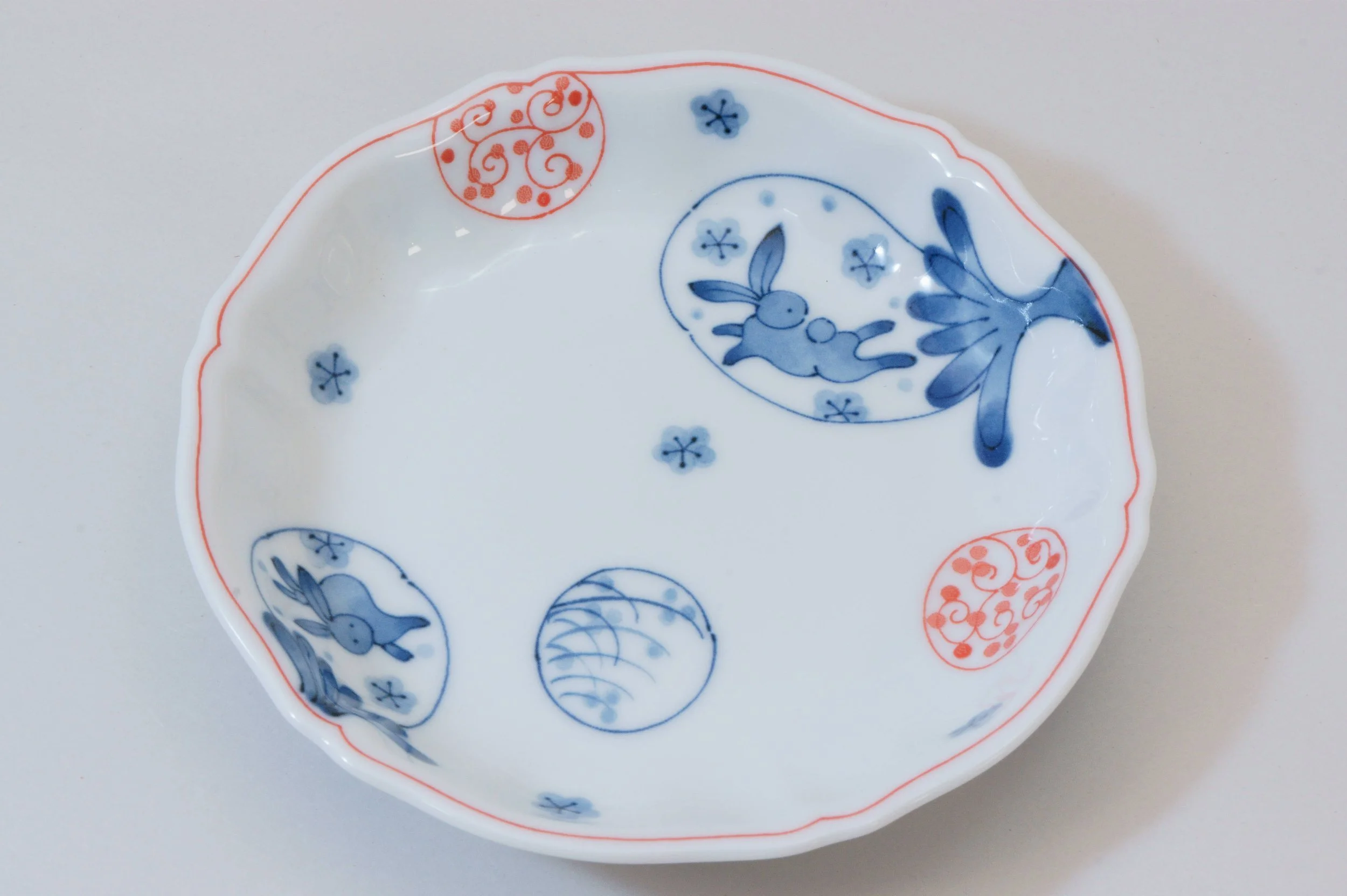 141-1041 Balls and rabbits round plate 17cm