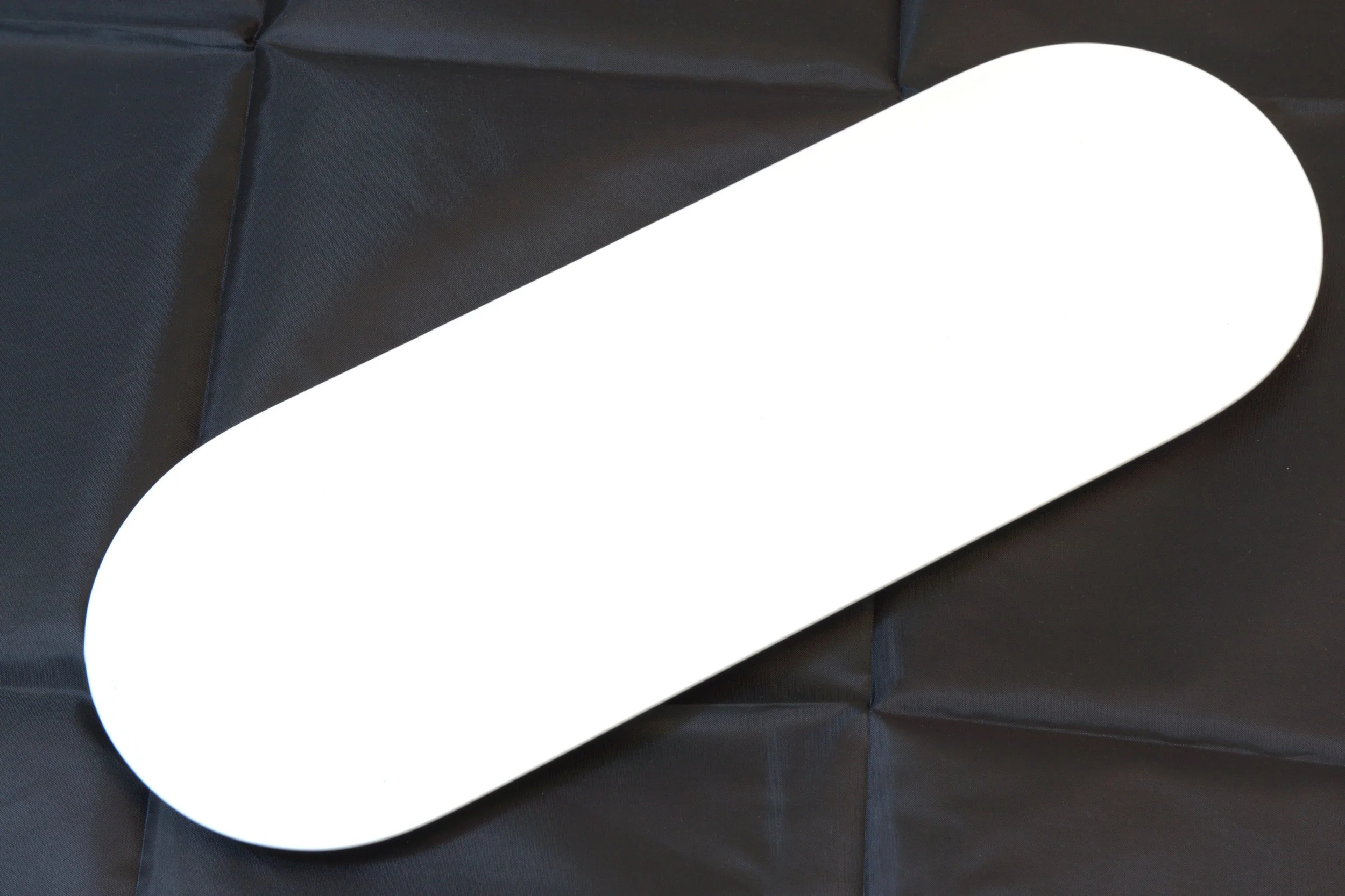 171-0530 Nude long plate