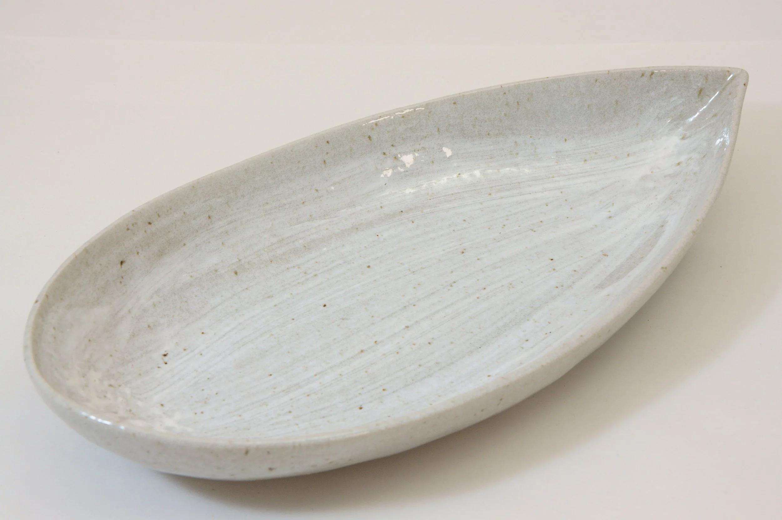 219-7269 Grey leaf shaped serving bowl