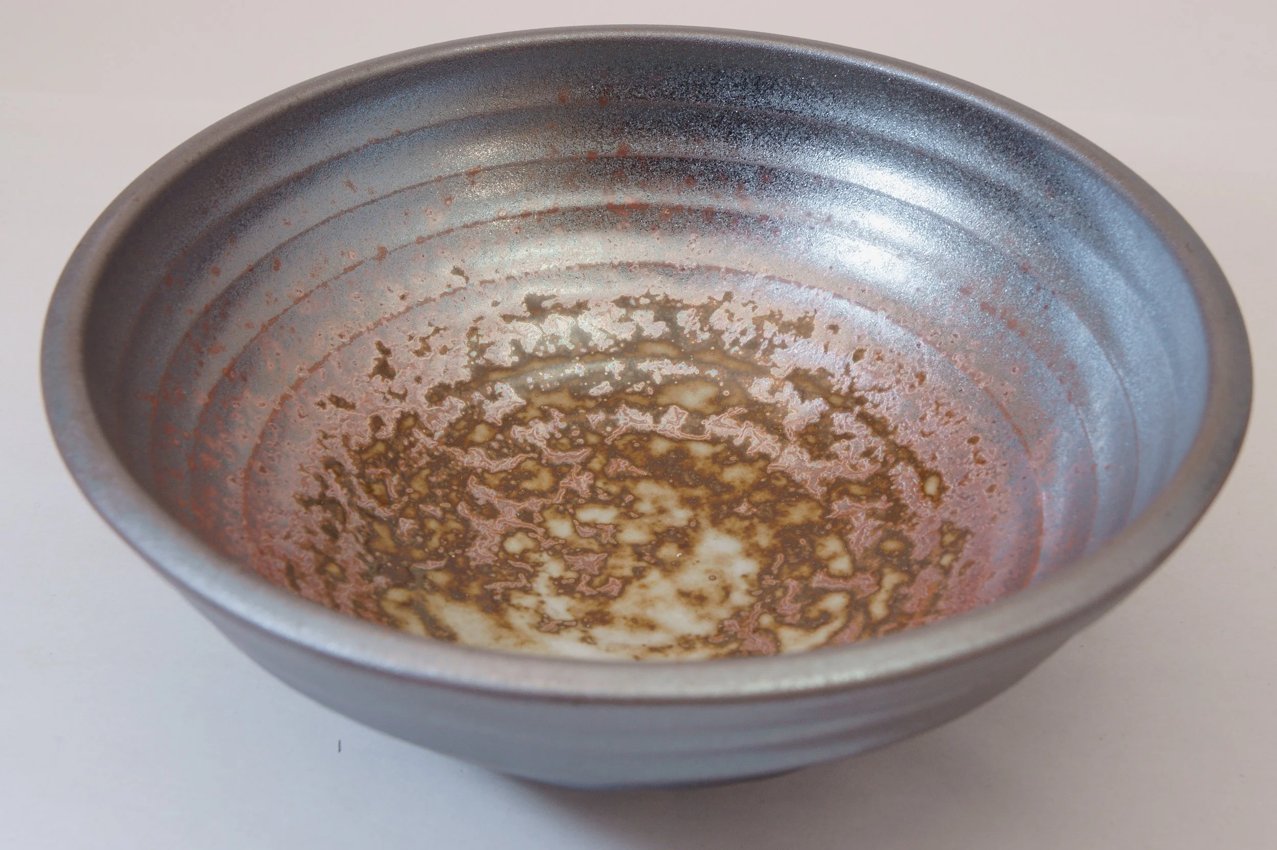 219-7225 Red on black serving bowl