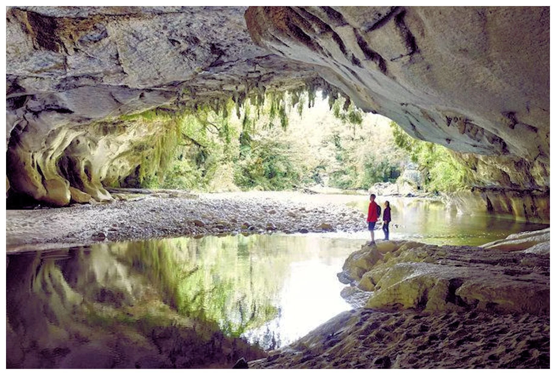 oparara-basin_2comp.jpg
