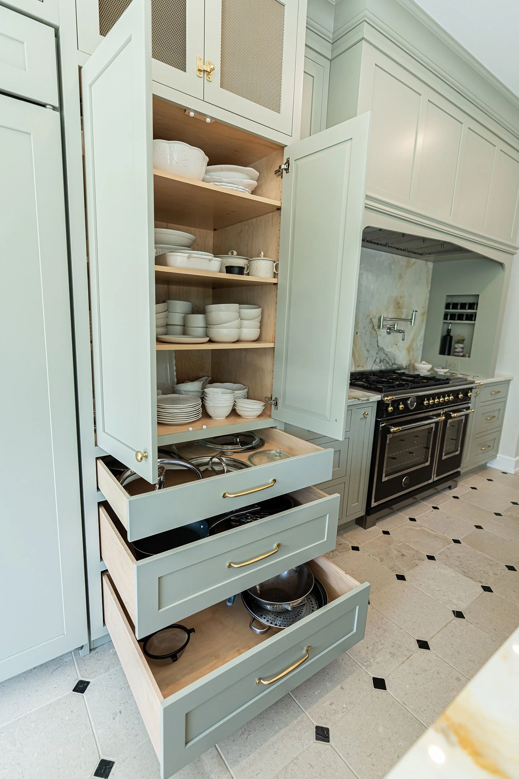 The-English-Manor-Custom-Cabinetry-017.jpg