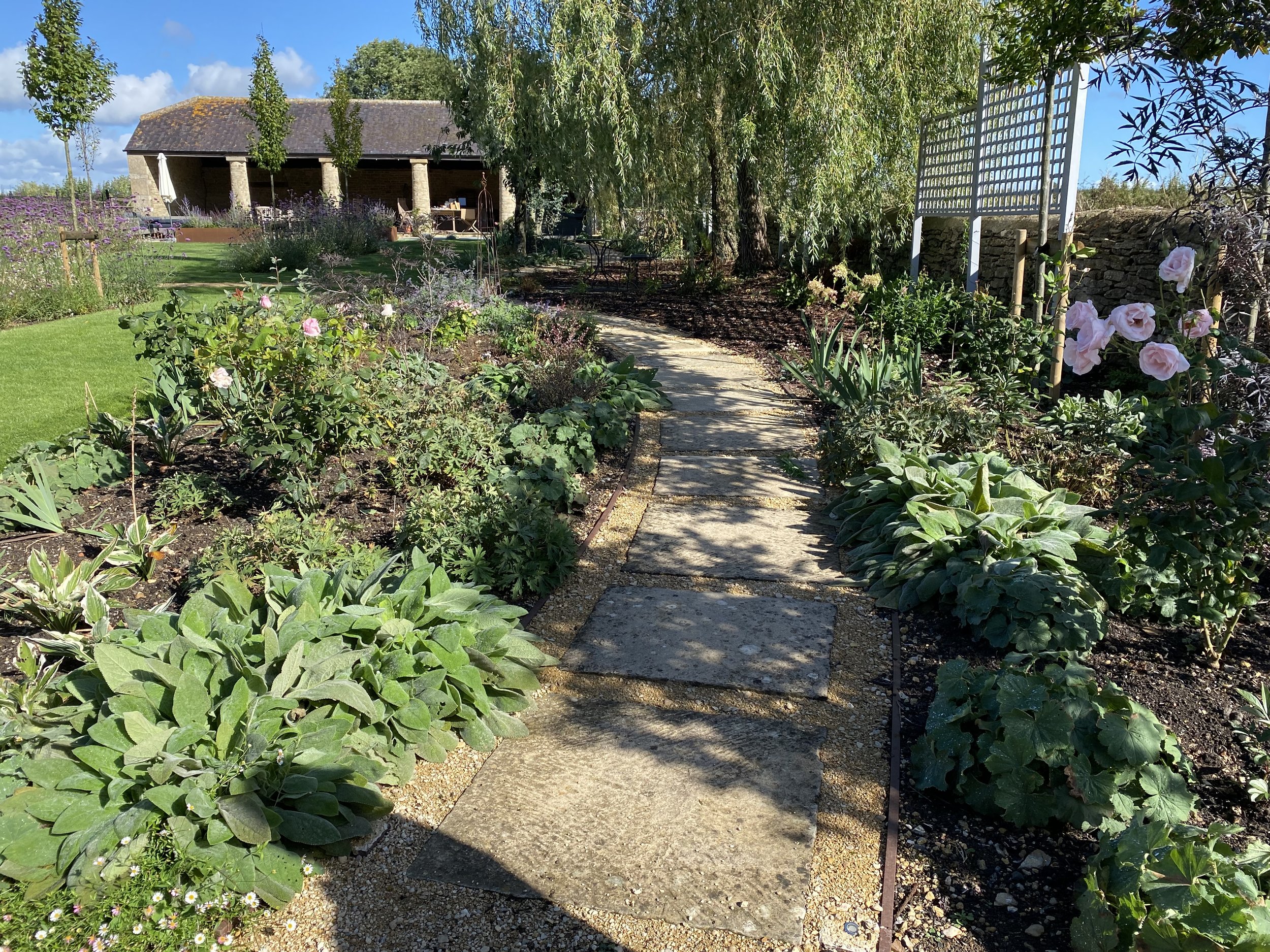New curved path using the old paving in a sustainable way