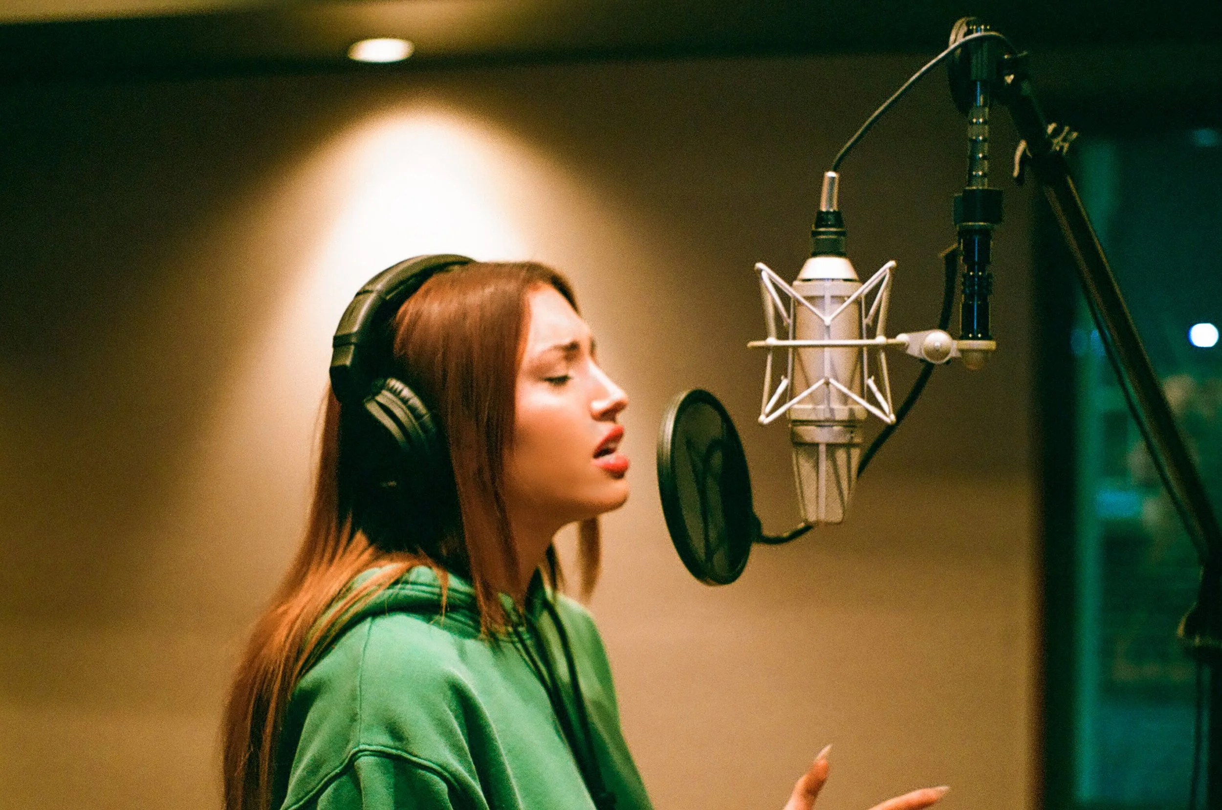 Rêve - 80A BTS (by @35mmmtl) 2.jpeg