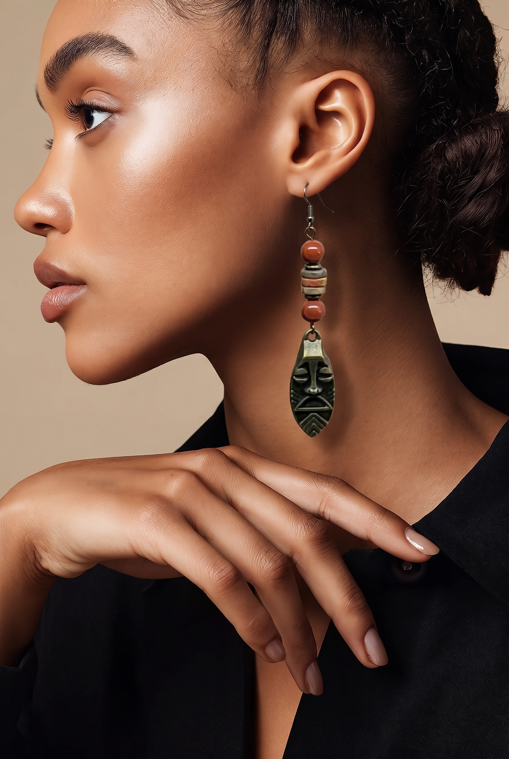 African_mask_earrings_model[1].png