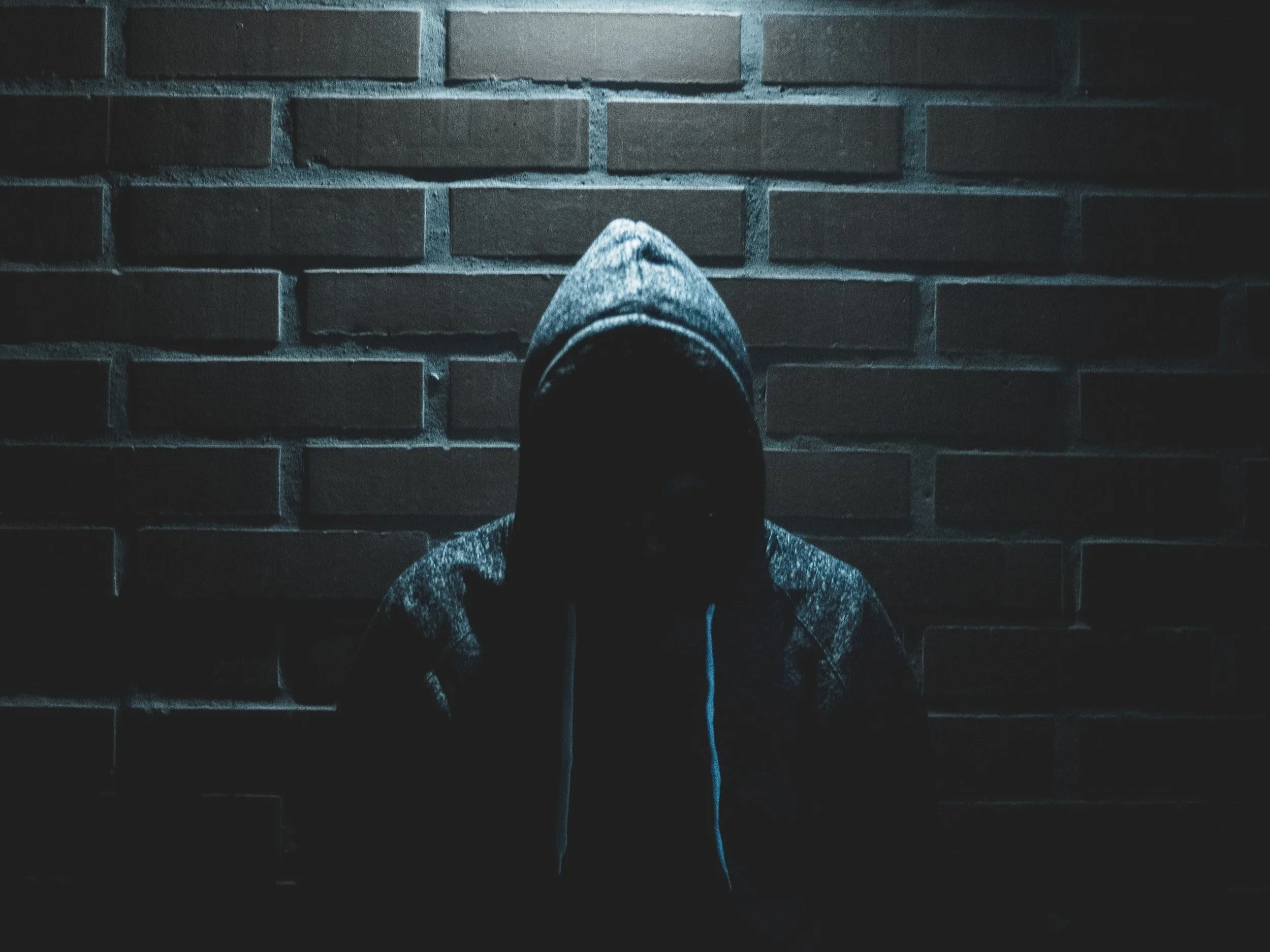 Tech expert warns the public of cryptocurrency scams