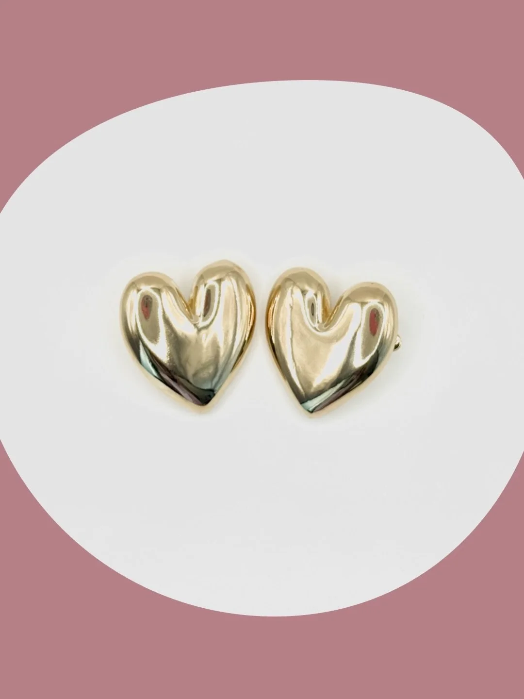 Bold hearts &amp; Timeless knots ❤️🪢✨🎄
Your new everyday statement earrings are here.
✨ 25% OFF when you shop online
🛍 Link in bio