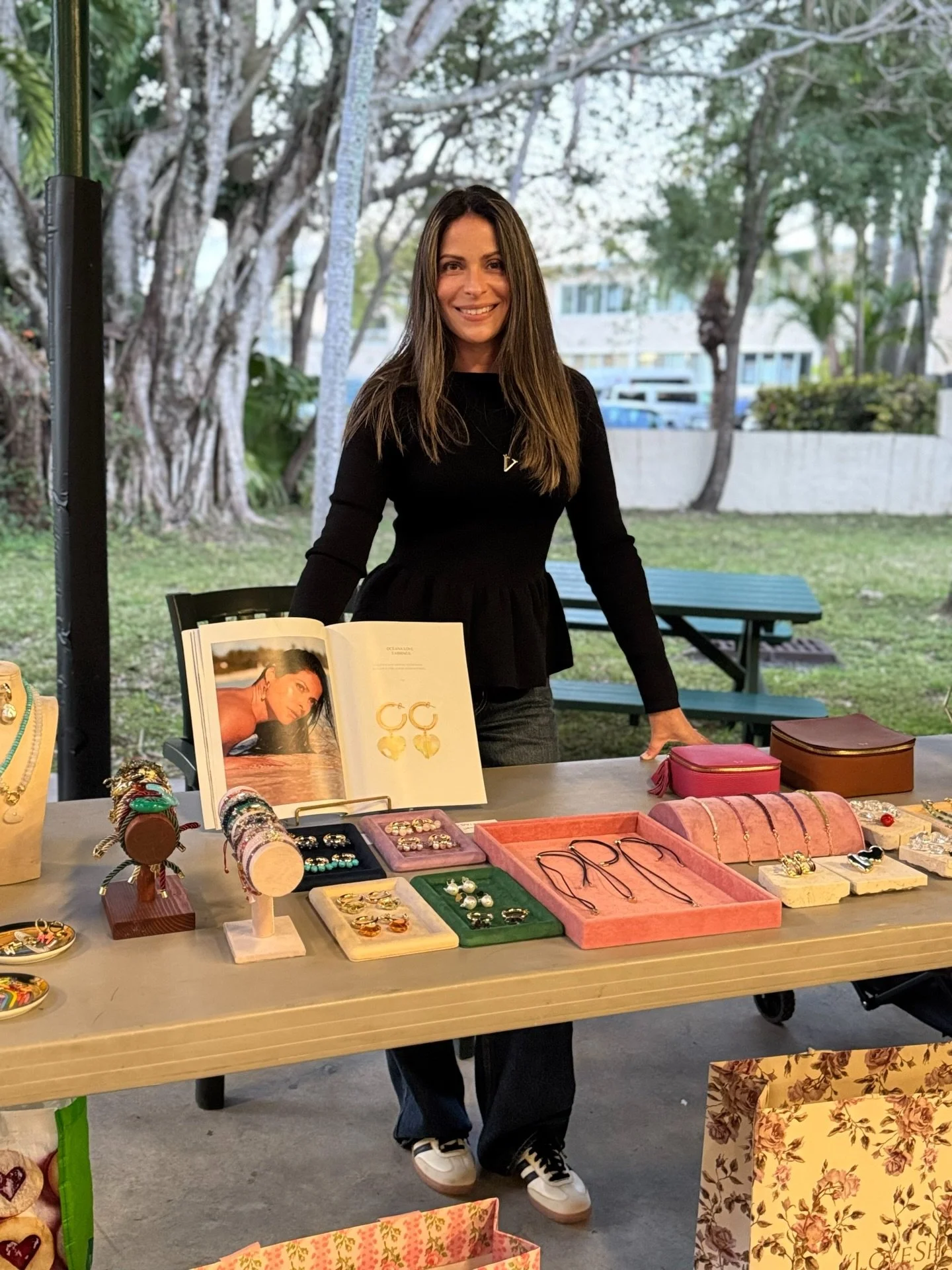 So grateful to be part of the Valentine&rsquo;s Royal Art Walk Bazaar ❤️✨
Thank you for the invitation and to everyone in our beautiful community who came out to support small businesses. Your love means everything @immaculatalasalle