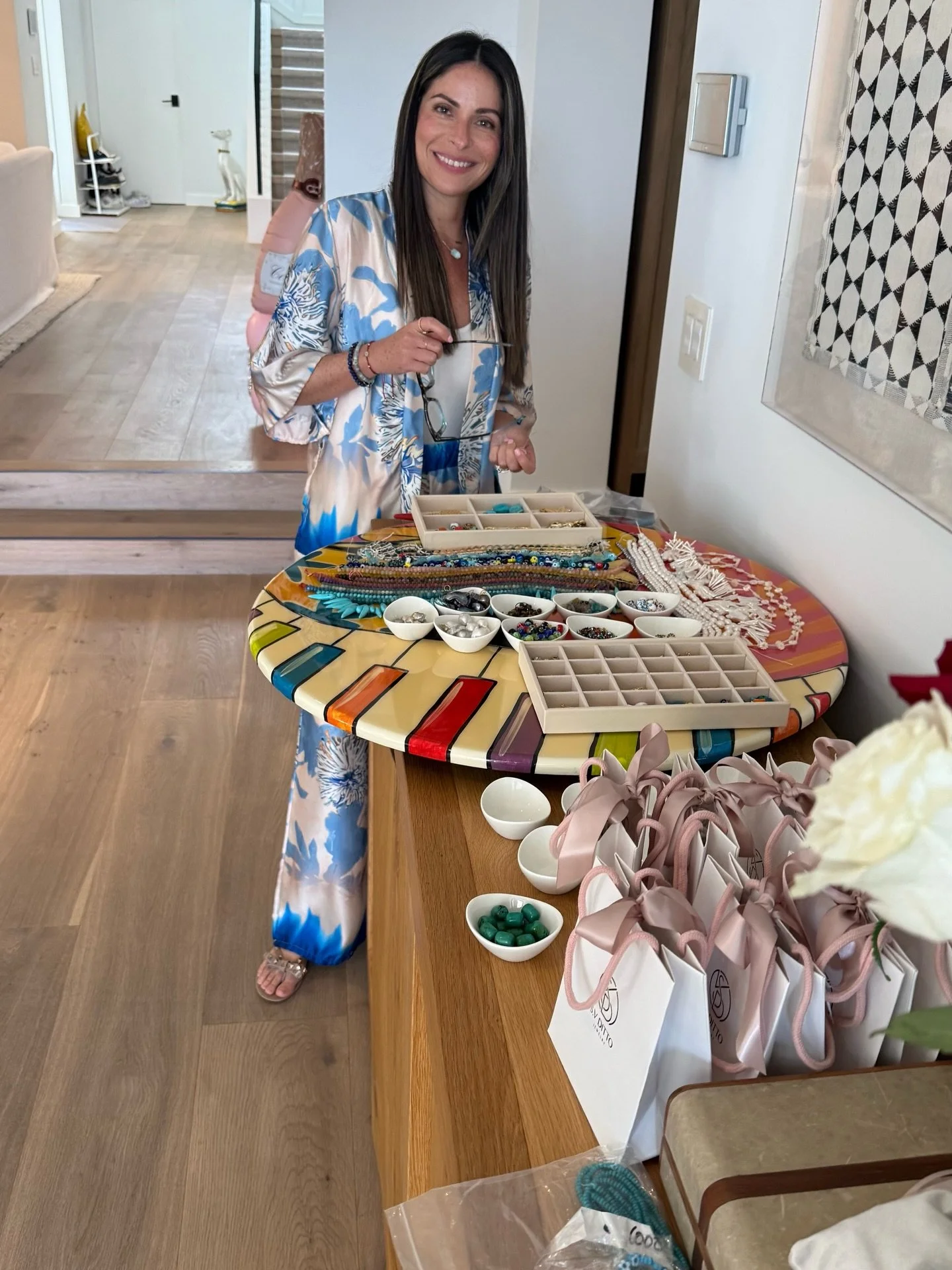 An intimate jewelry workshop full of joy, creativity, and unforgettable moments ✨ 
Would you try this? 💭💎💞