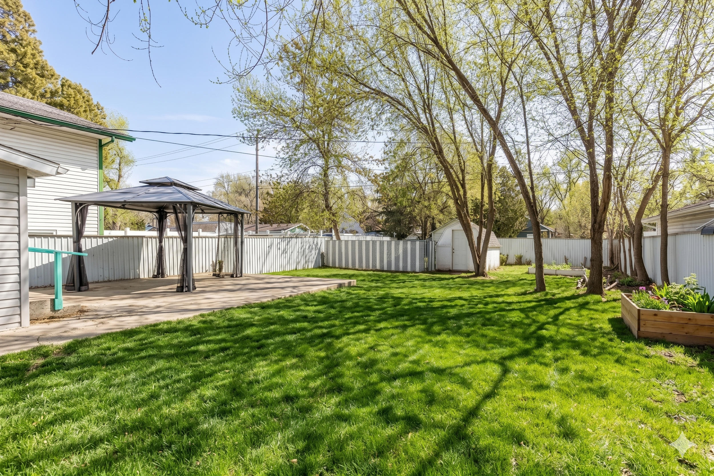 privacy fence..4.png