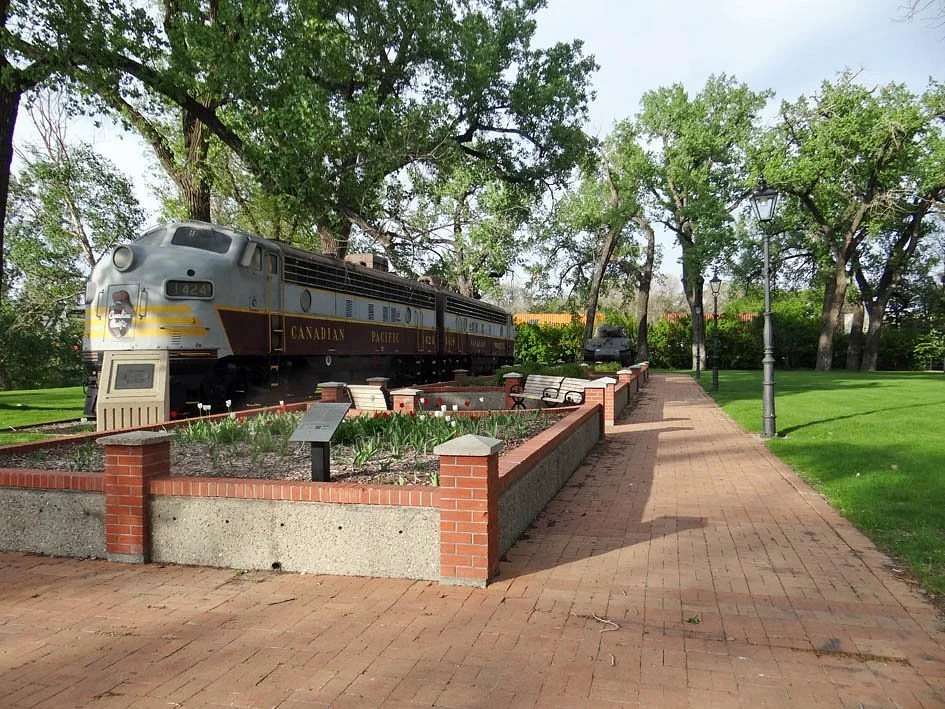 riverside-veterans-memorial (2).jpg