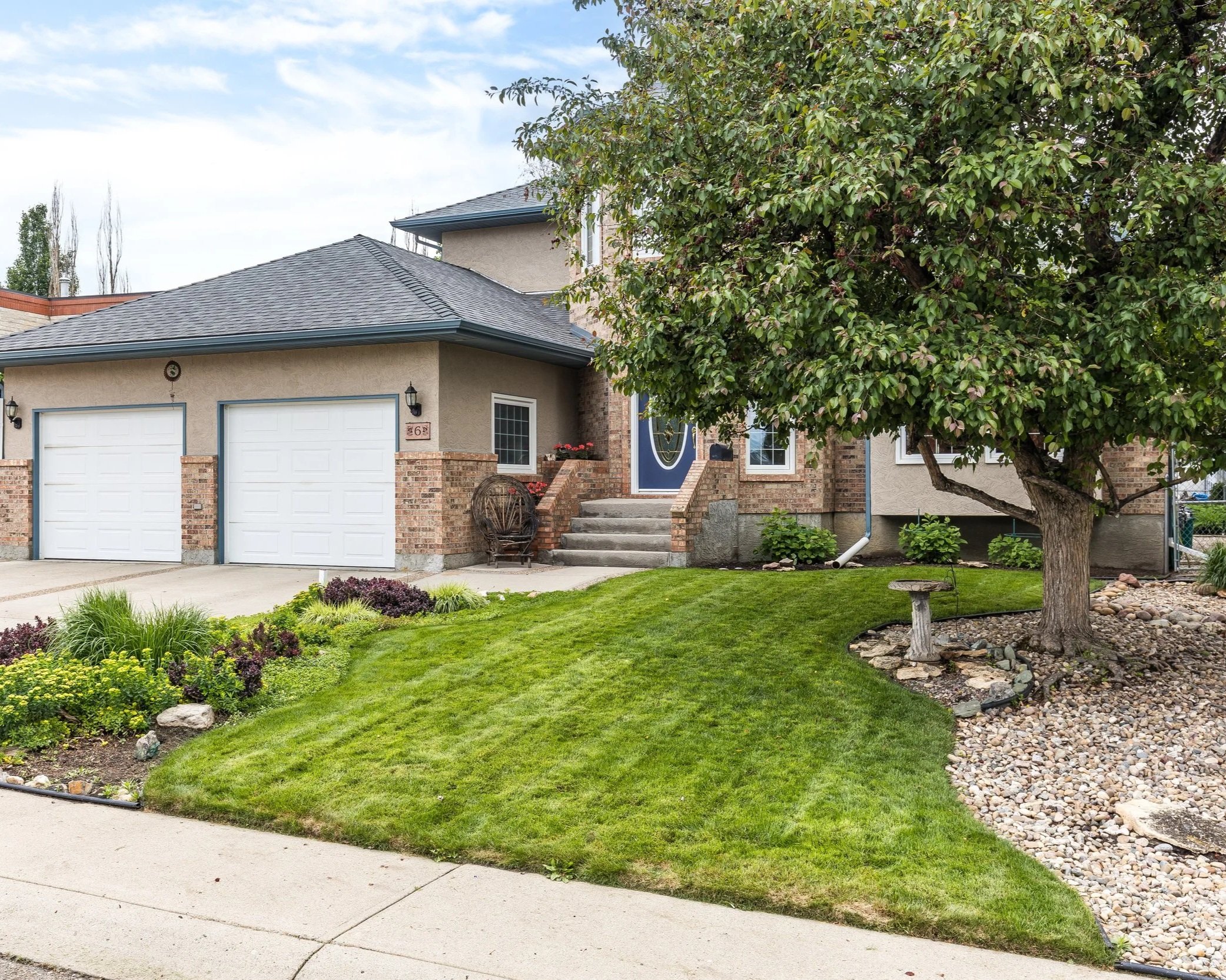 6 Pine Ct NE-3.jpg