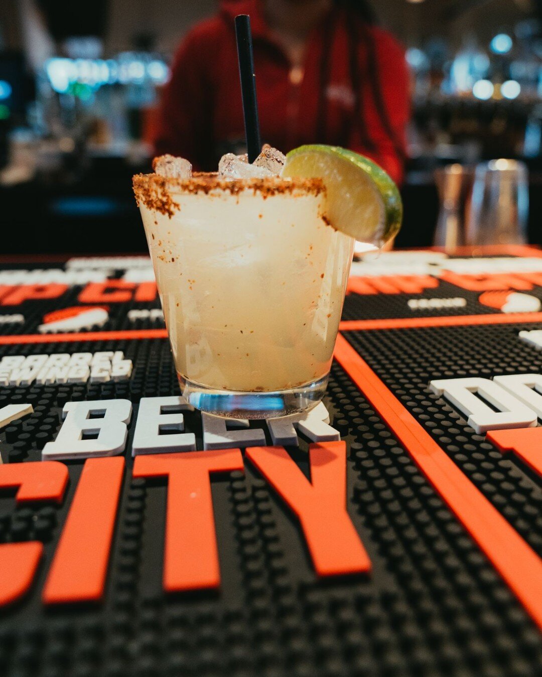 It's Monday, you deserve this

#monday #drinks #happyhour #margarita #tajin #onemargarita #downtownpdx #pdxbars #bartender #pdxdrinks