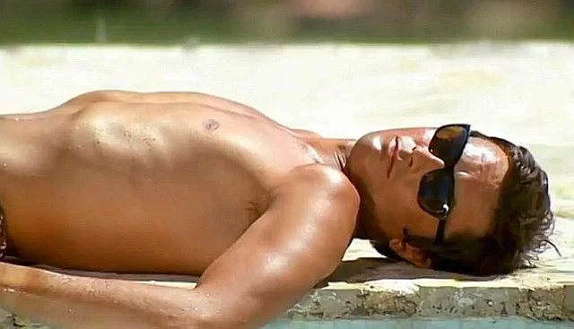 Alain Delon + La Piscine.jpg
