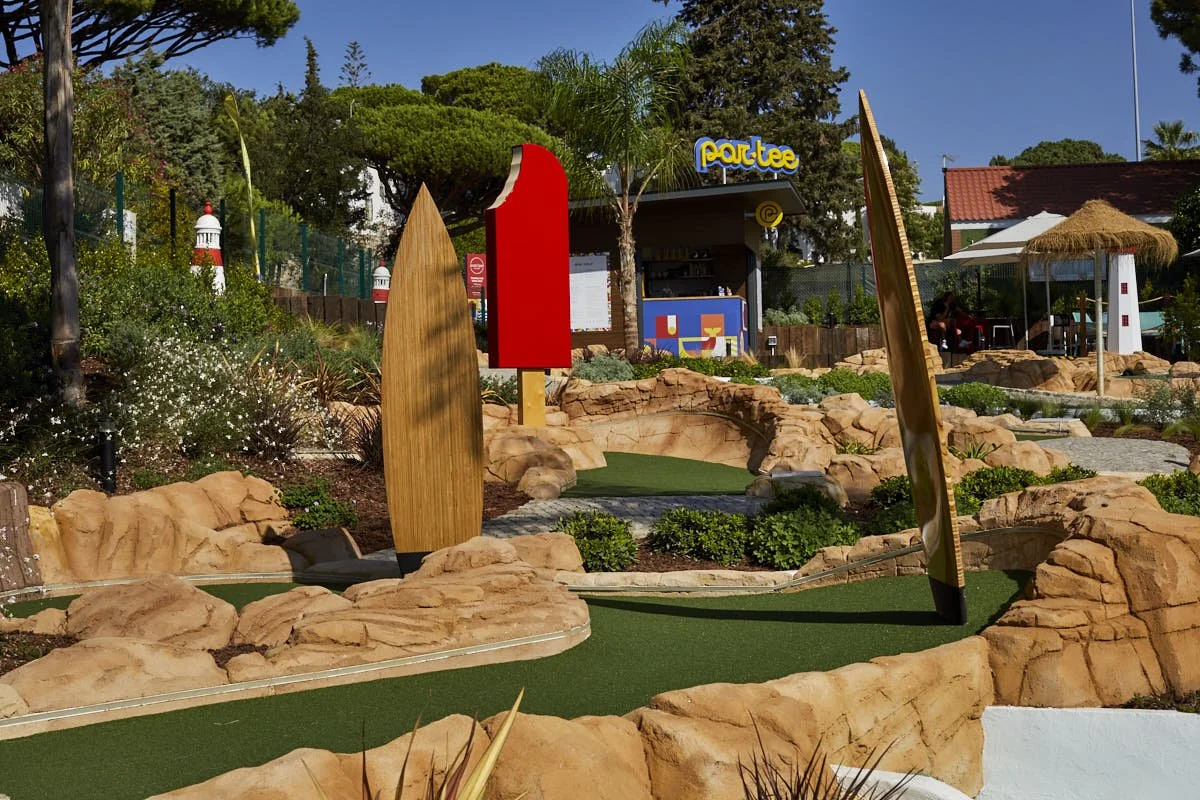 adventure golf course construction Portugal