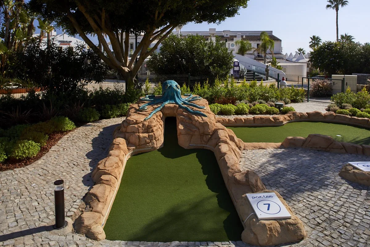 adventure golf course construction Portugal