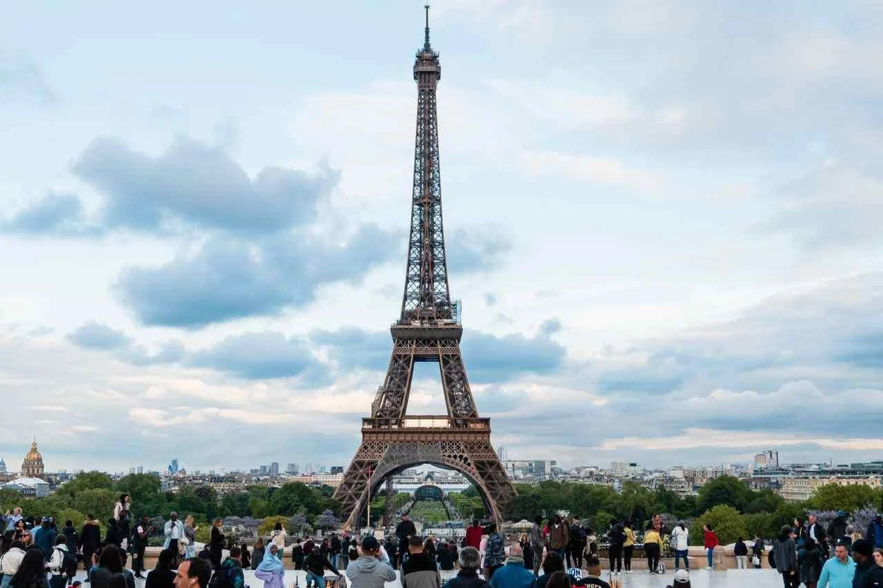 A Parisian Perspective on the New Work World